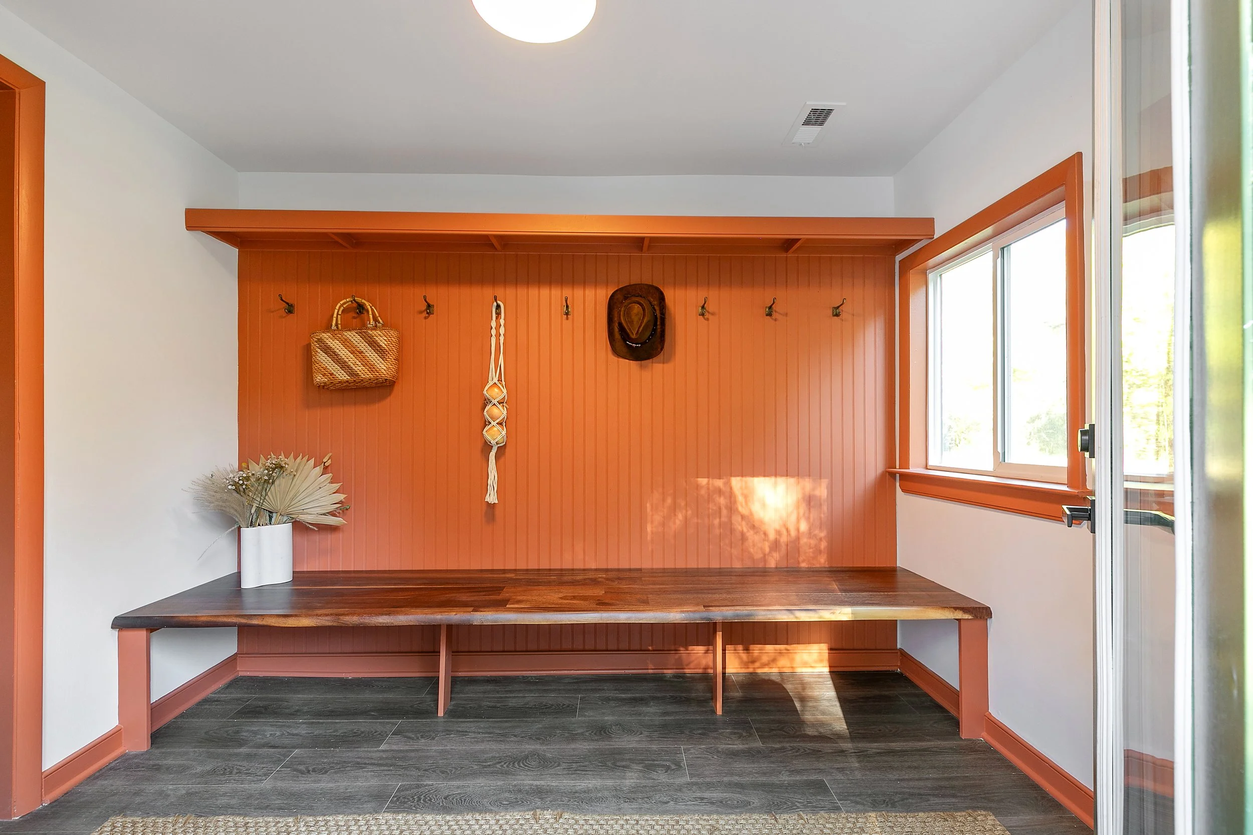 2562 Georges Rd (10 of 74).jpg