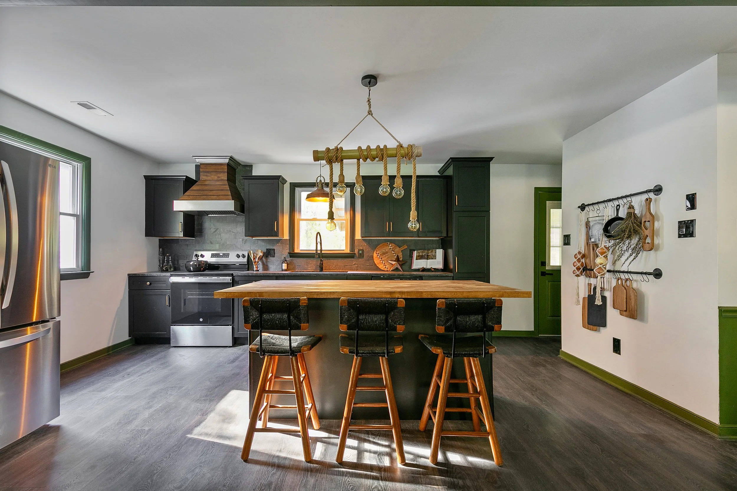 2562 Georges Rd (20 of 74).jpg