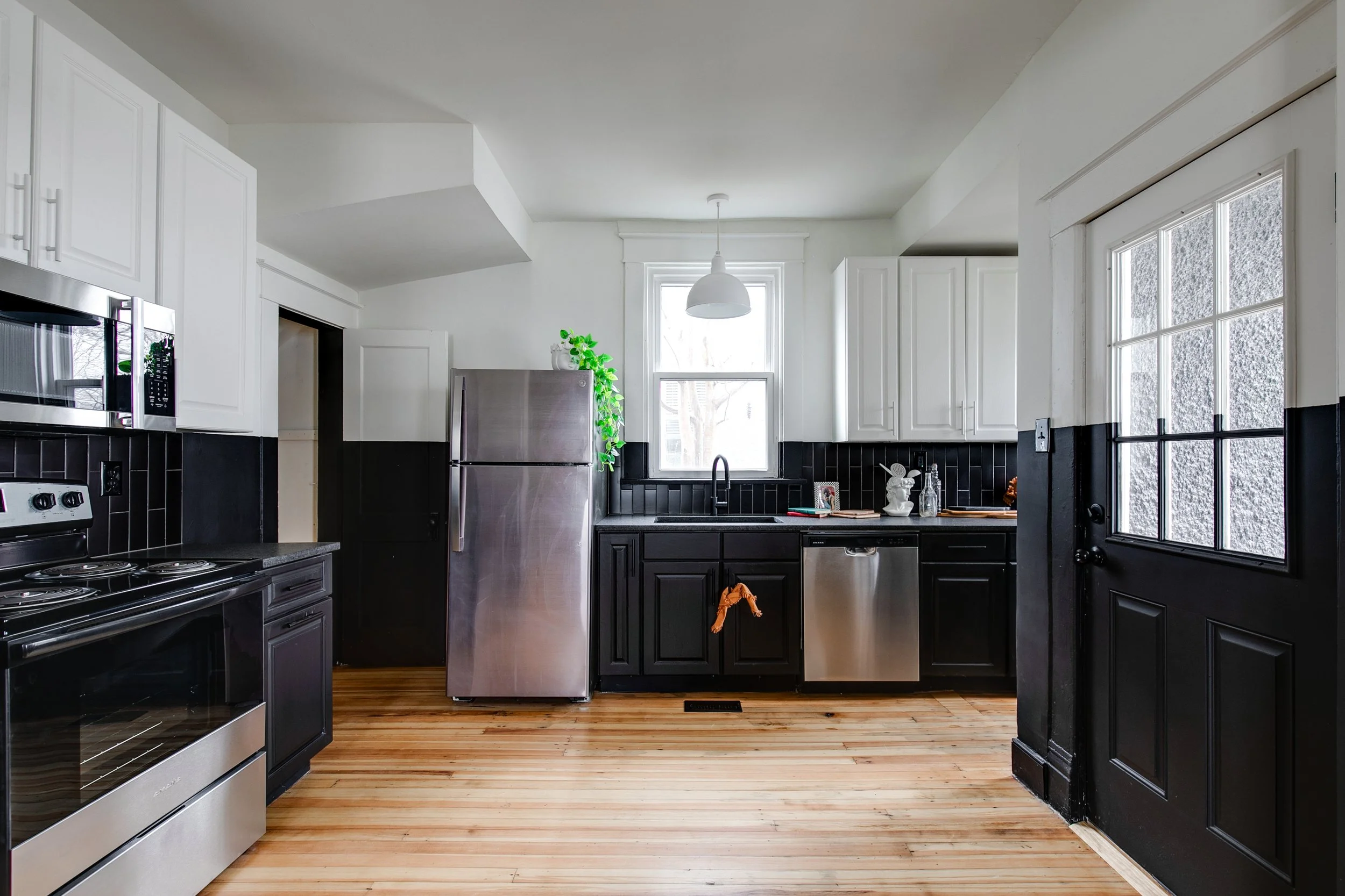 3205 Cliff Ave Interior (24 of 85).jpg