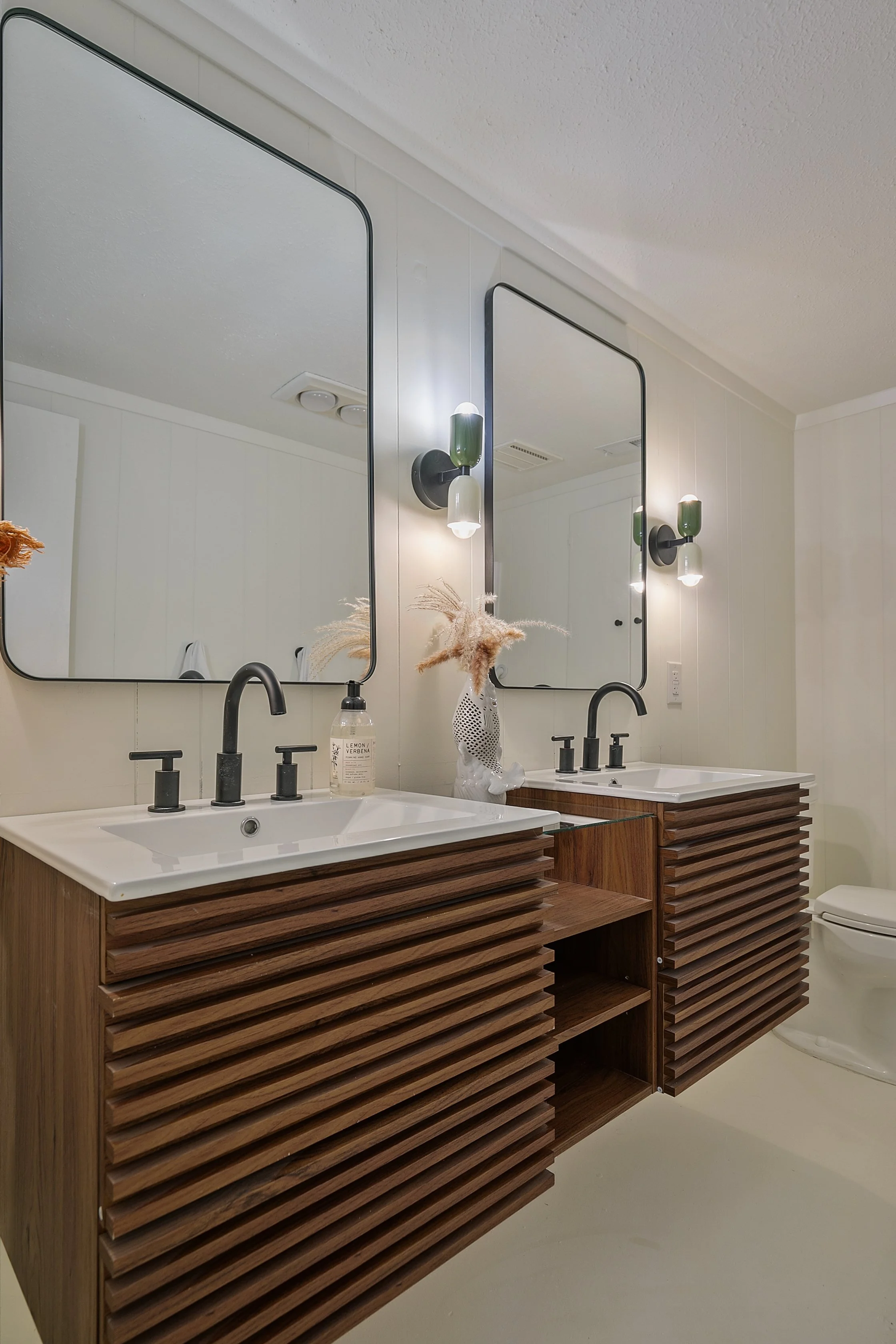 2701 Skeet St-45.jpg
