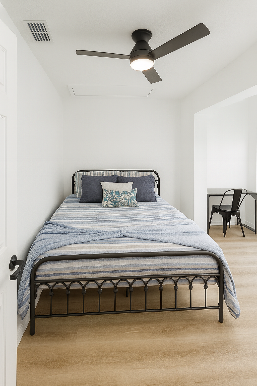 Alachua 03 - Large Queen Bedroom with dedicated desk and mini fridge