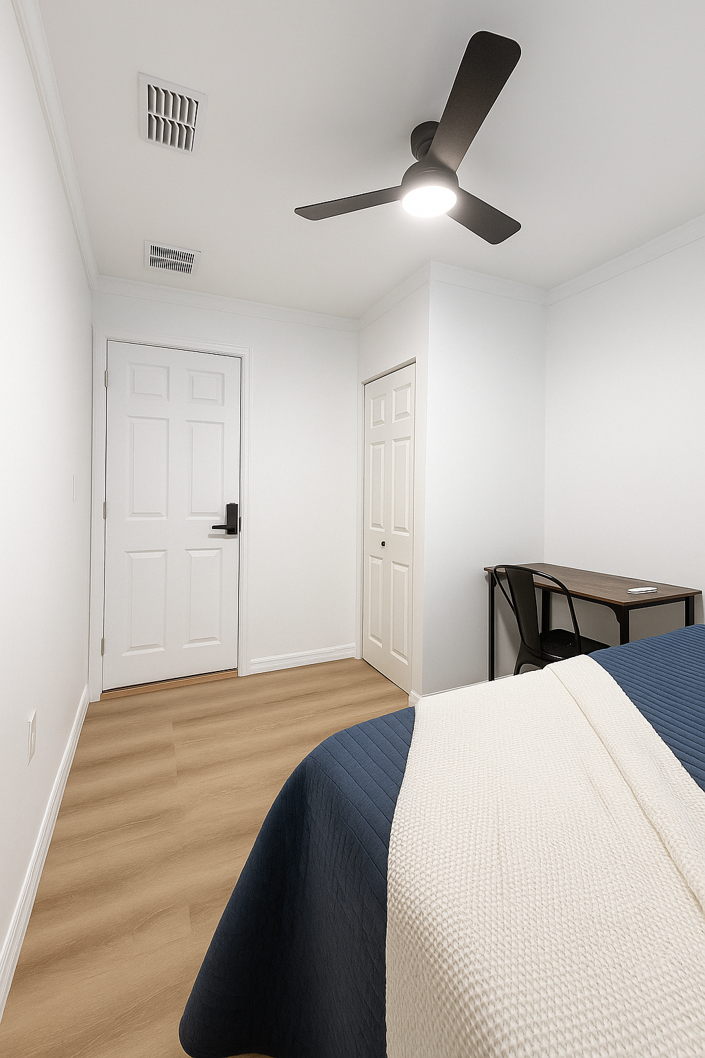 Alachua 04 - Small Queen Bedroom with dedicated desk and mini fridge