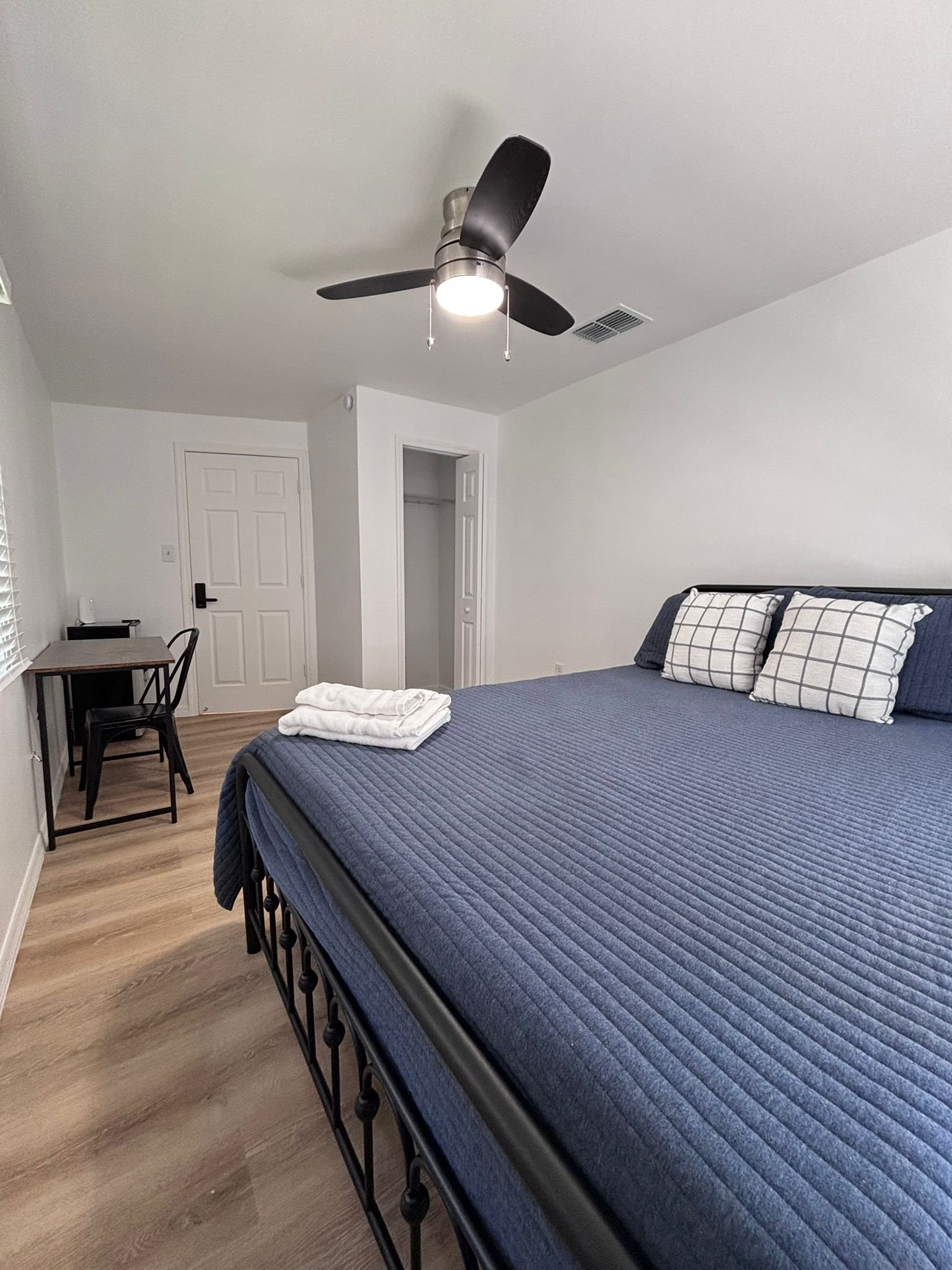 Alachua 06 - Large Queen Bedroom with dedicated desk and mini fridge