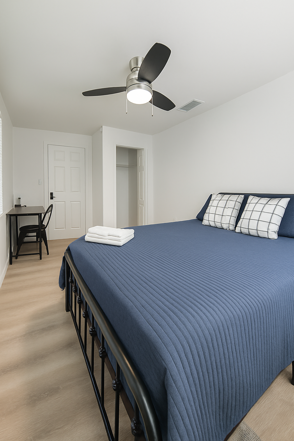 Alachua 06 - Large Queen Bedroom with dedicated desk and mini fridge