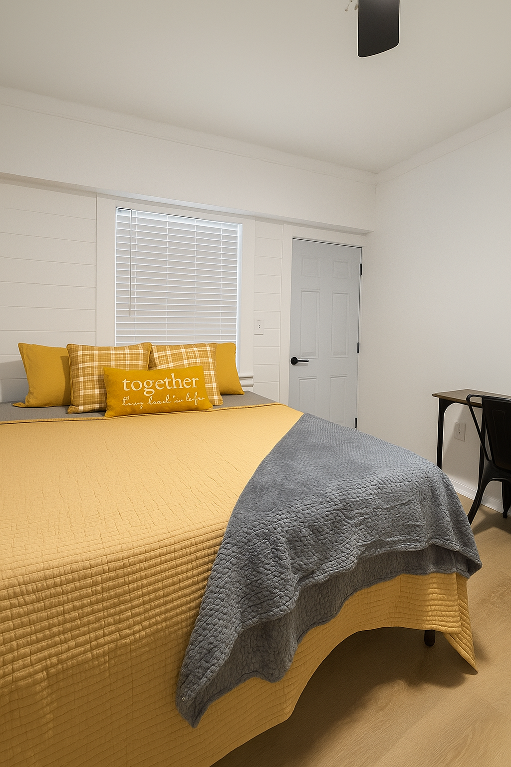 Alachua 05 - Small Queen Bedroom with a private entrance, dedicated desk and mini fridge