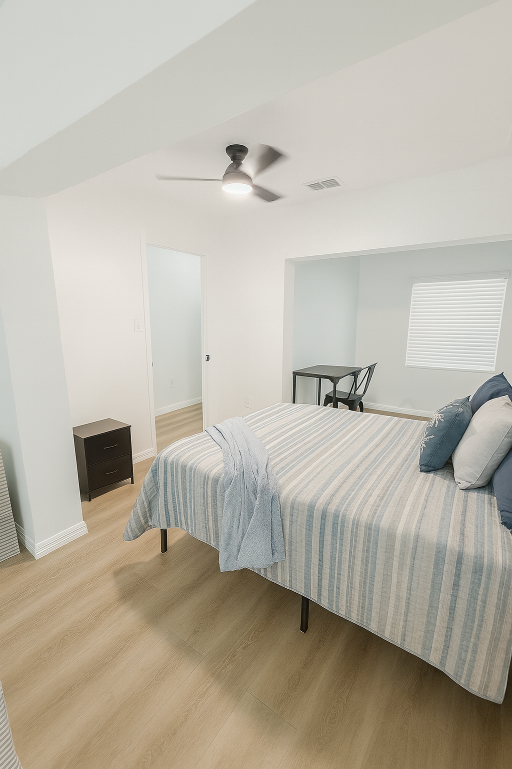 Alachua 03 - Large Queen Bedroom with dedicated desk and mini fridge