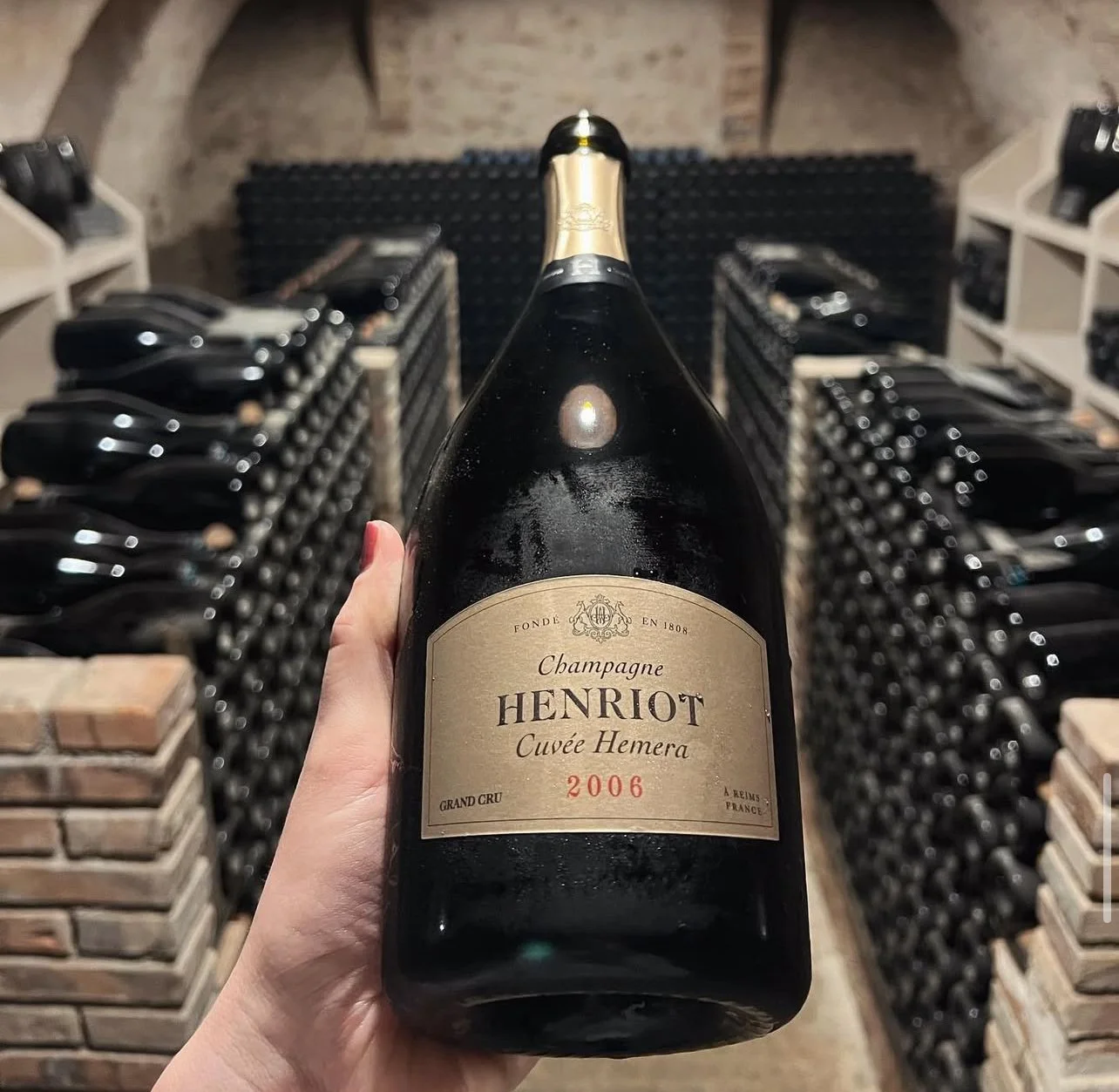 Cheers to Bubbles: Elevate Your New Year’s Eve Celebration!