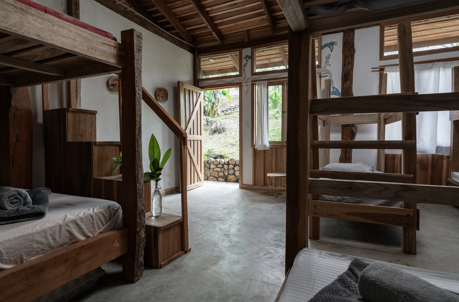 Shared dormitory somatic retreat in Costa Rica