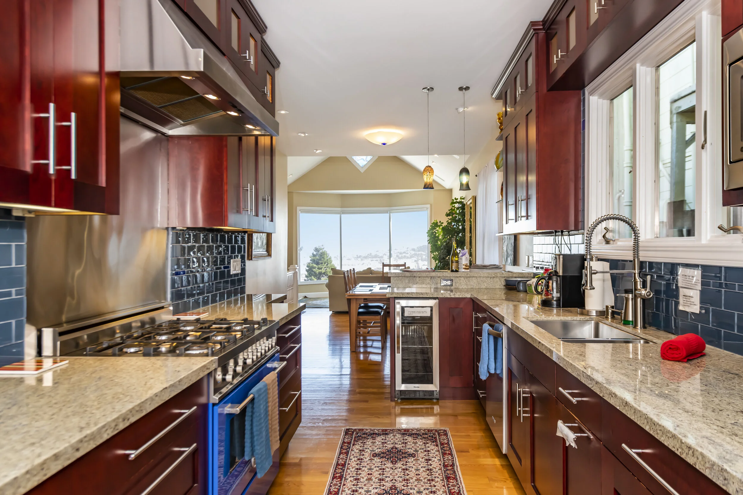 kitchen-2.jpg