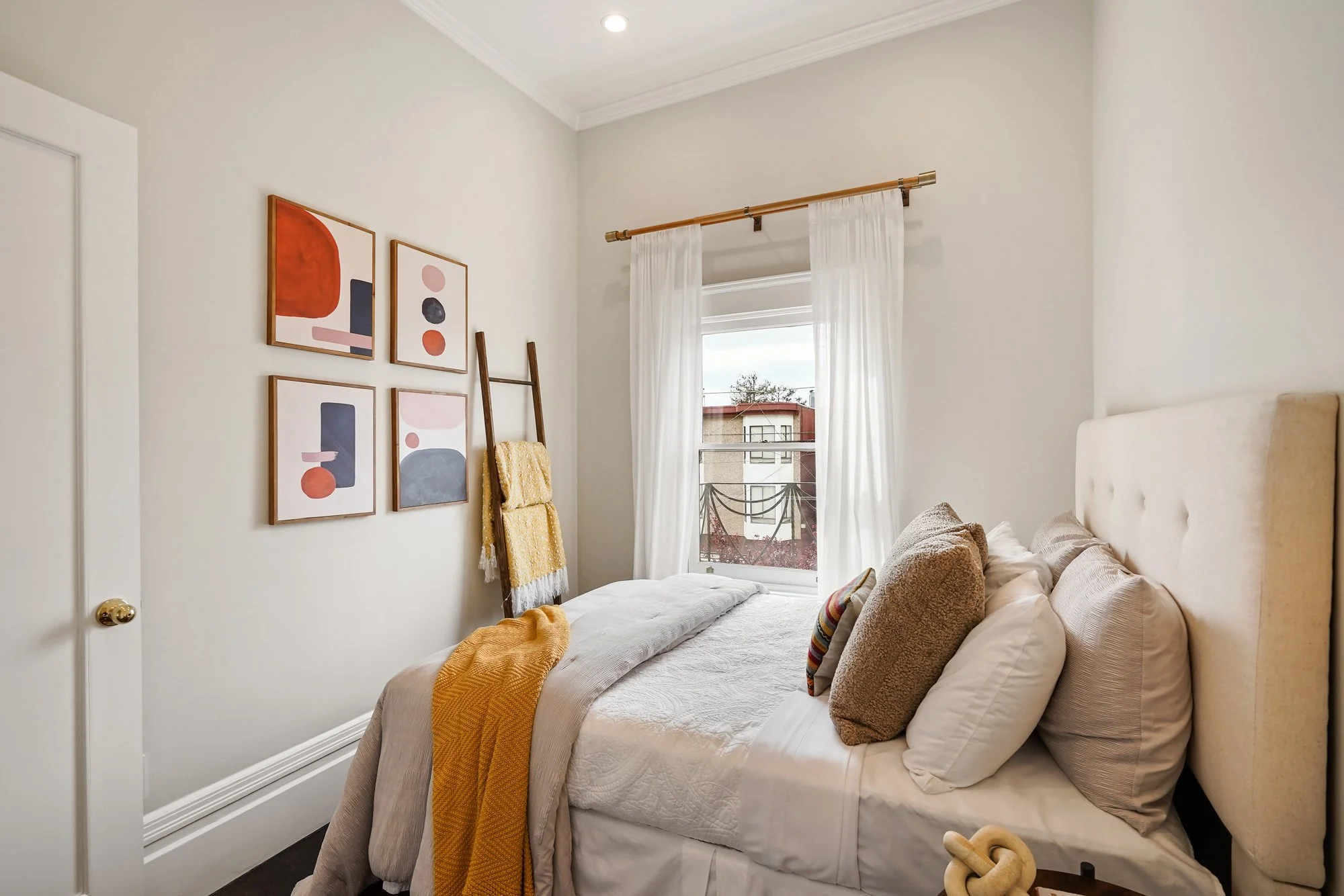 250 2nd Avenue, San Francisco | Front Bedroom