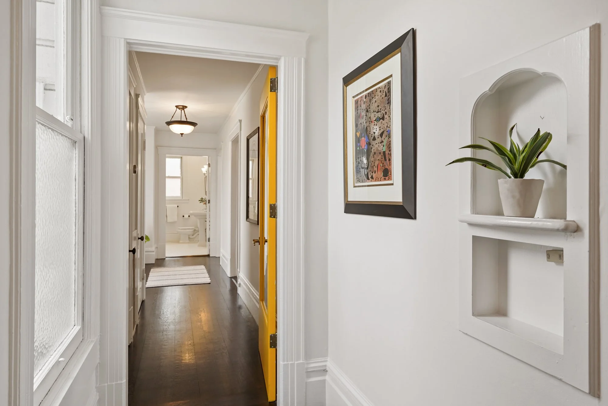 250 2nd Avenue, San Francisco | Front Hallway Facing Back