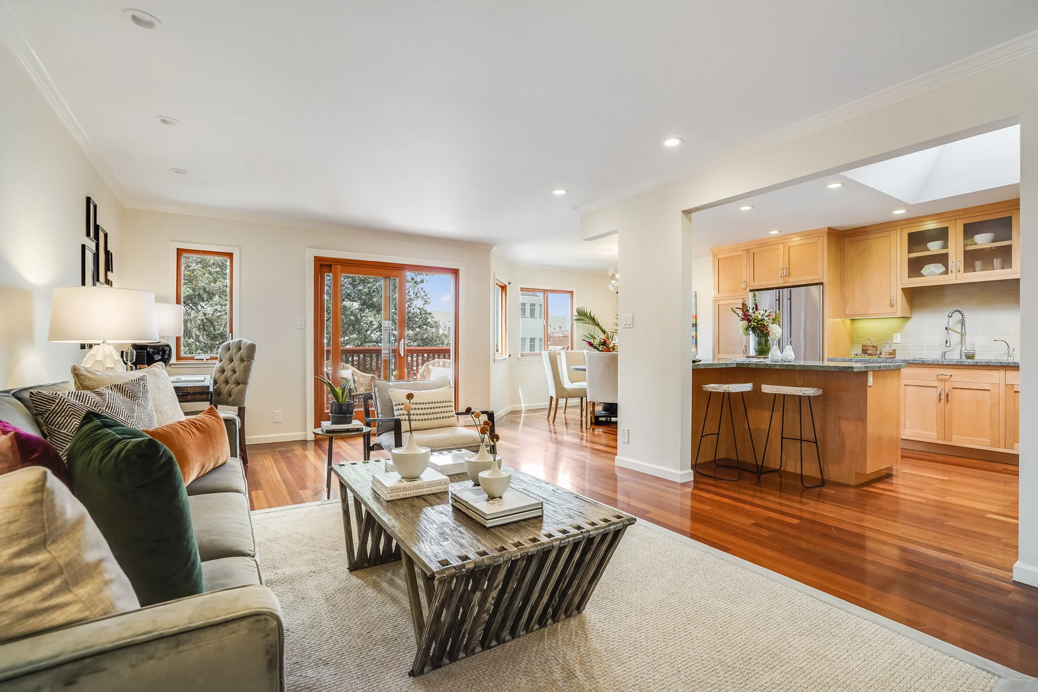 536 27th Street, Unit 3 - Living Room
