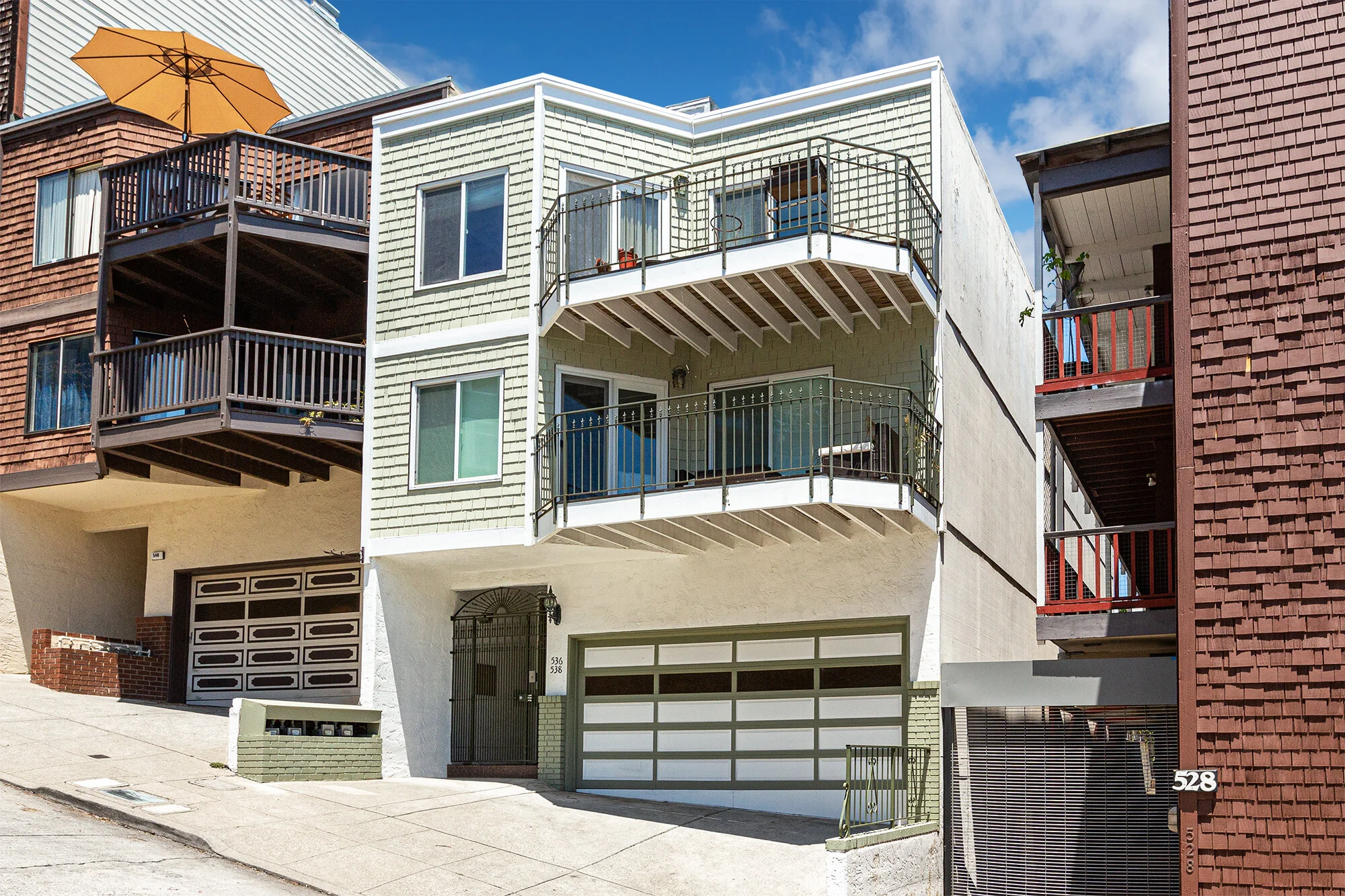536 27th Street, Unit 3 - Façade