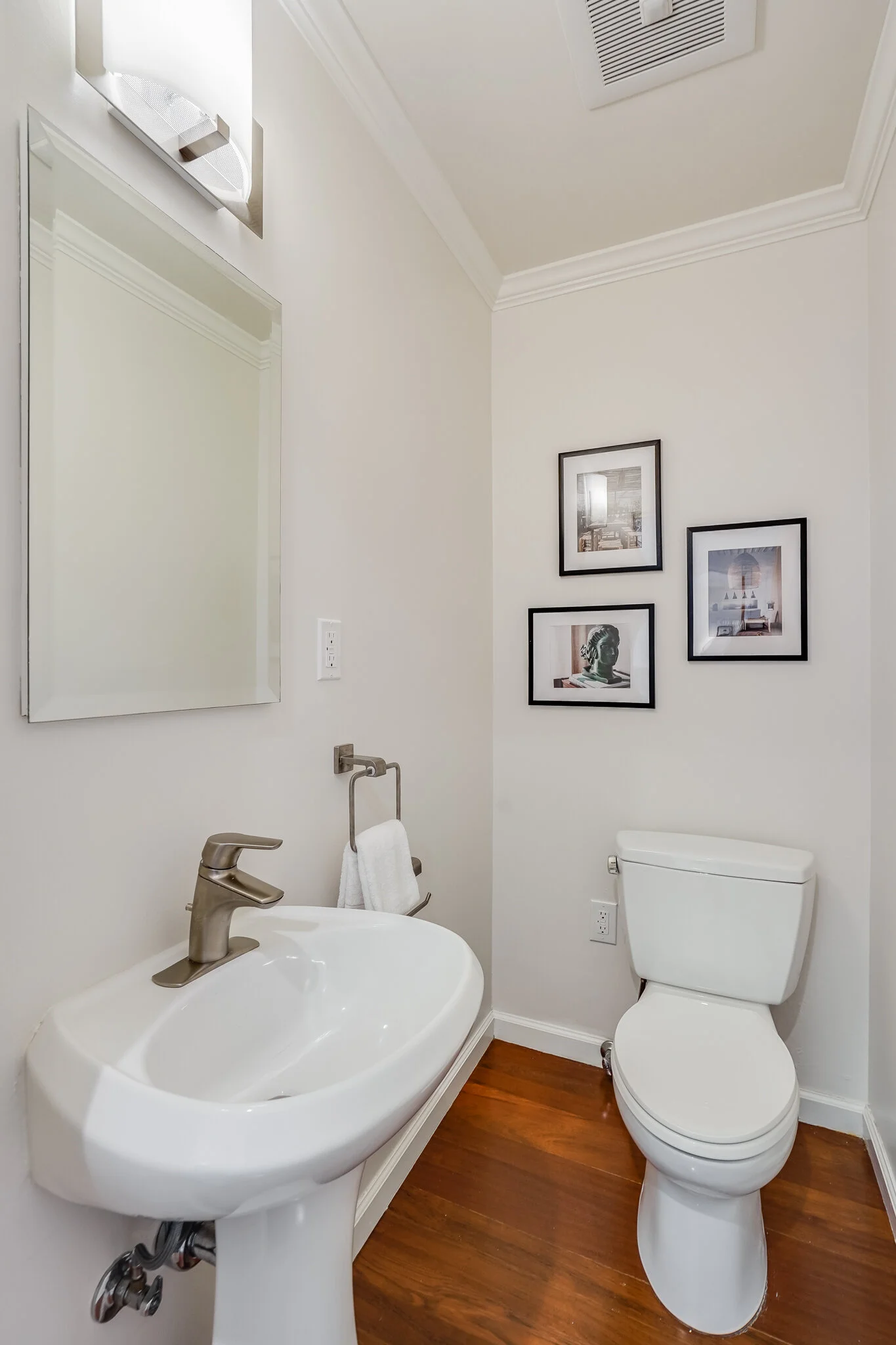 536 27th Street, Unit 3 - Guest Bathroom (.5)