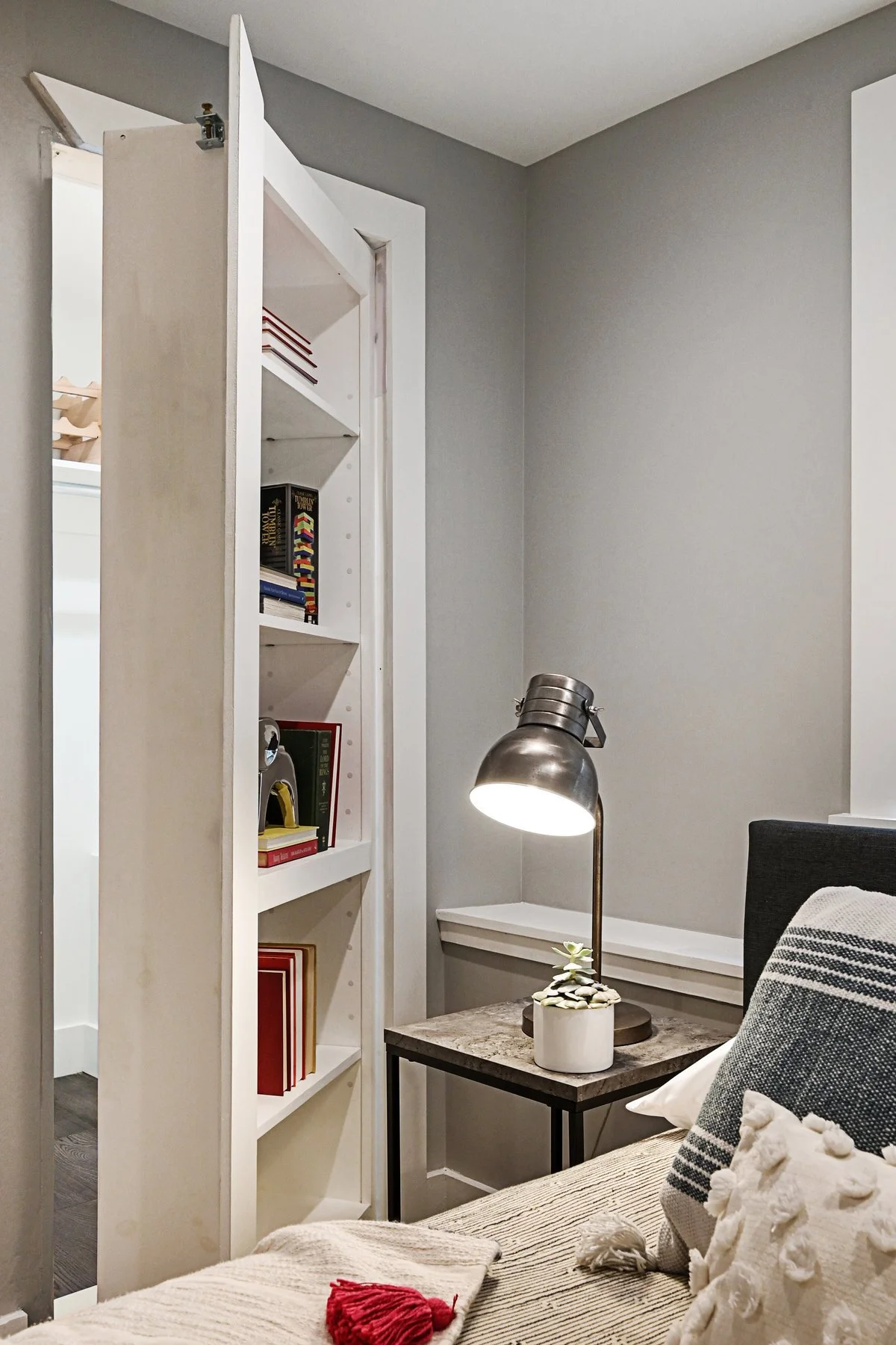 066_104a.jpg