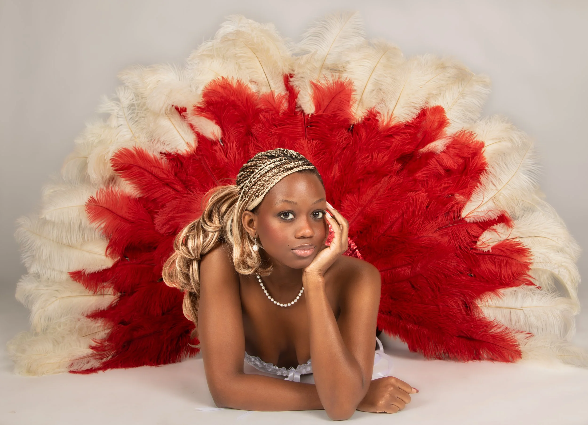 Jaelie Burlesque-4.jpg