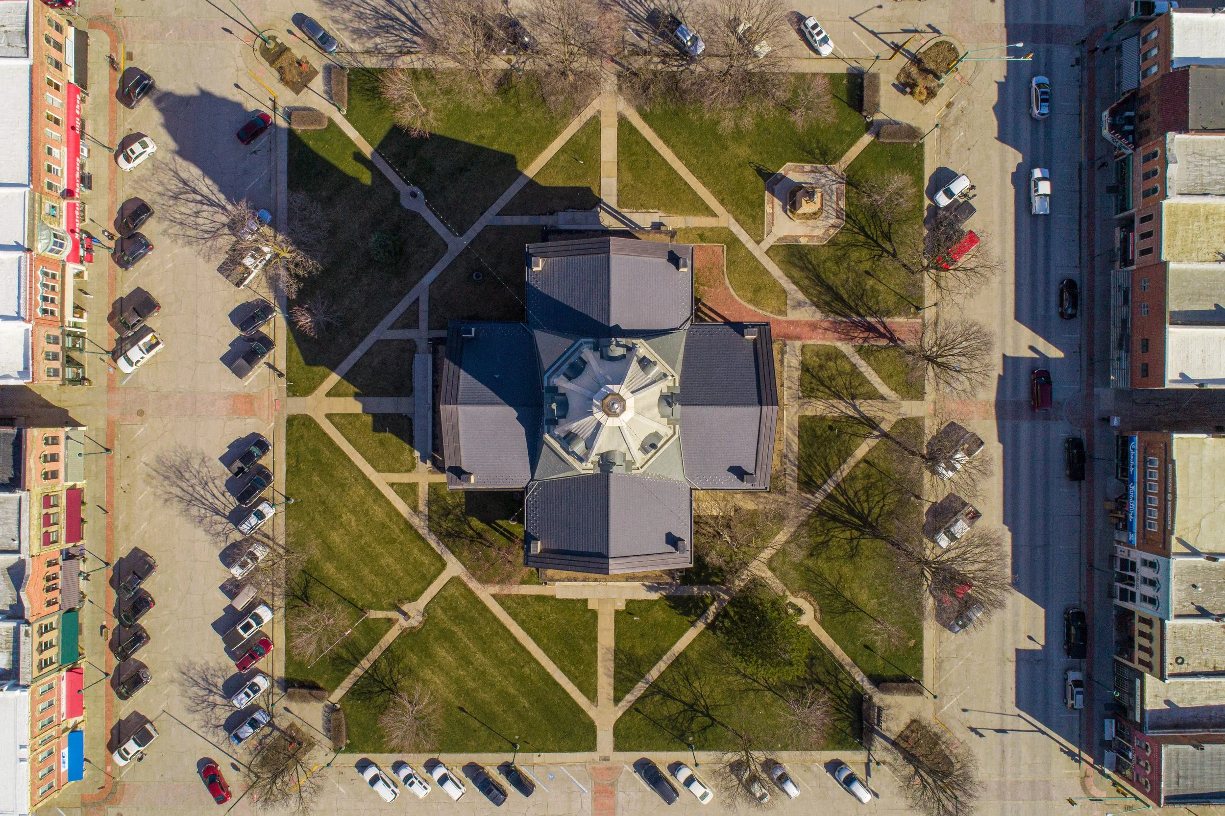  Madison County Courthouse  Winterset, Iowa 