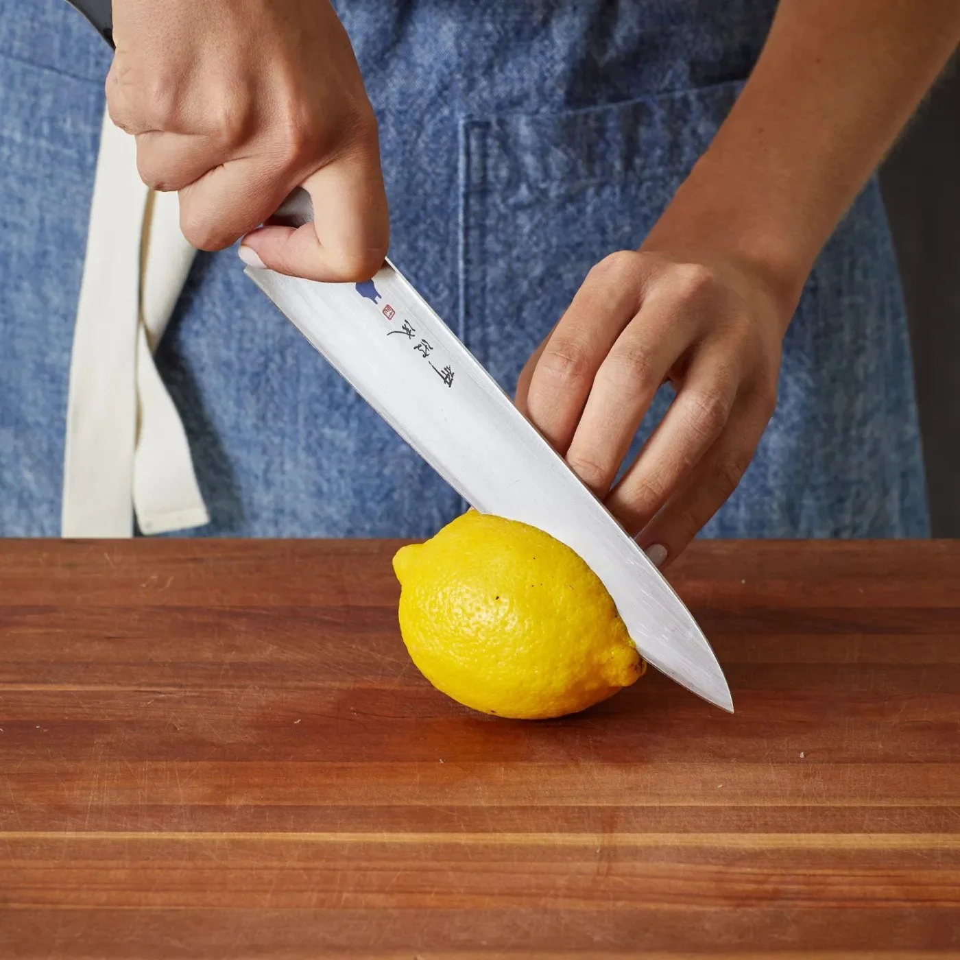 How to Cut a Lemon Wedge the Right Way