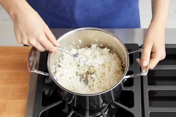 How to Choose the Right Size Pot or Pan for Cooking