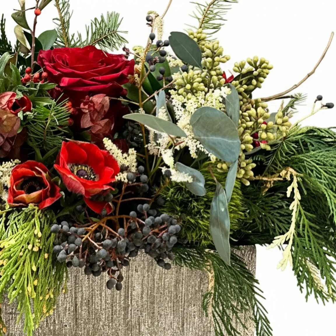🌲🌲🌲

.

.

.

#christmasflorals #christmasflowers #christmasinchicago #floraldesigns #floraldesigners #florist #chicagoflorist #chicagofloraldesigner #ranunculus #roses #cedar