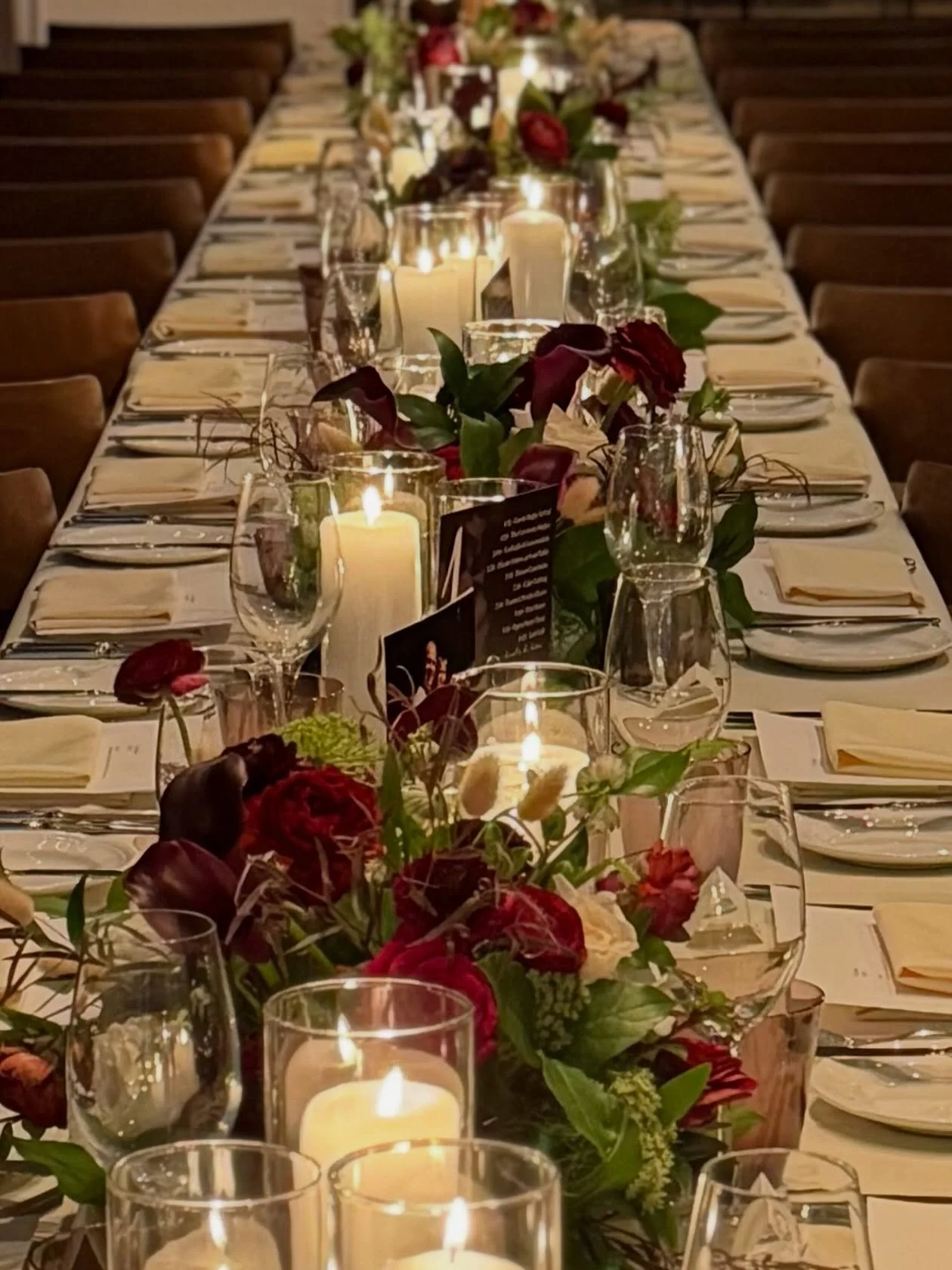 Sneak peak of Haley &amp; Julian&rsquo;s intimate wedding at @sepiachicago. Congratulations to the happy couple &hearts;️

.

.

.

#weddingflorals #weddingfloraldesigner #weddingdesign #chicagofloraldesign #chicagoflorist #chicagoeventflorist #chica