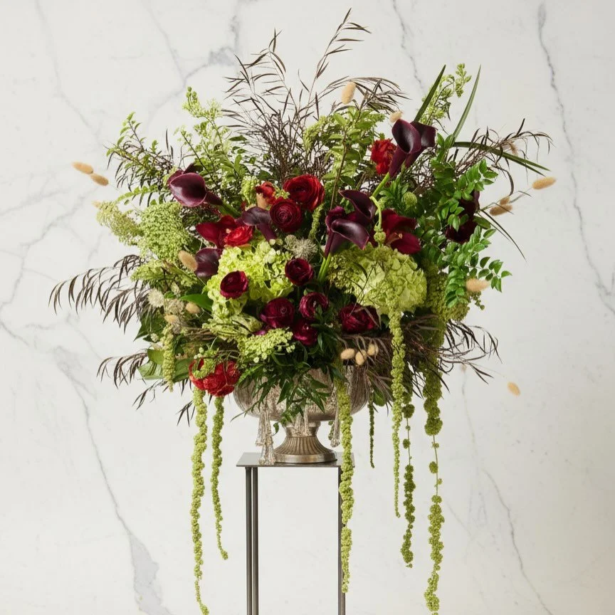 ❤️&zwj;🔥❤️&zwj;🔥❤️&zwj;🔥

.

.

.

#weddingflorist #weddingfloraldesign #weddingfloralstylist #eventflorist #eventfloraldesigner #eventflorals #florist #flowers #floristsofchicago #chicagofloraldesigner #chicagofloraldesign #flowerpower #chicagowe