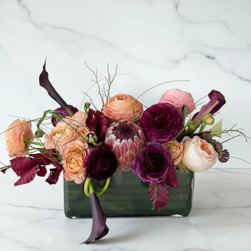 Flowers for 40 🎉🎈🍾 

.

.

#eventflorist #chicagoflorist #chicagofloraldesign #floraldesign #floraldesigner