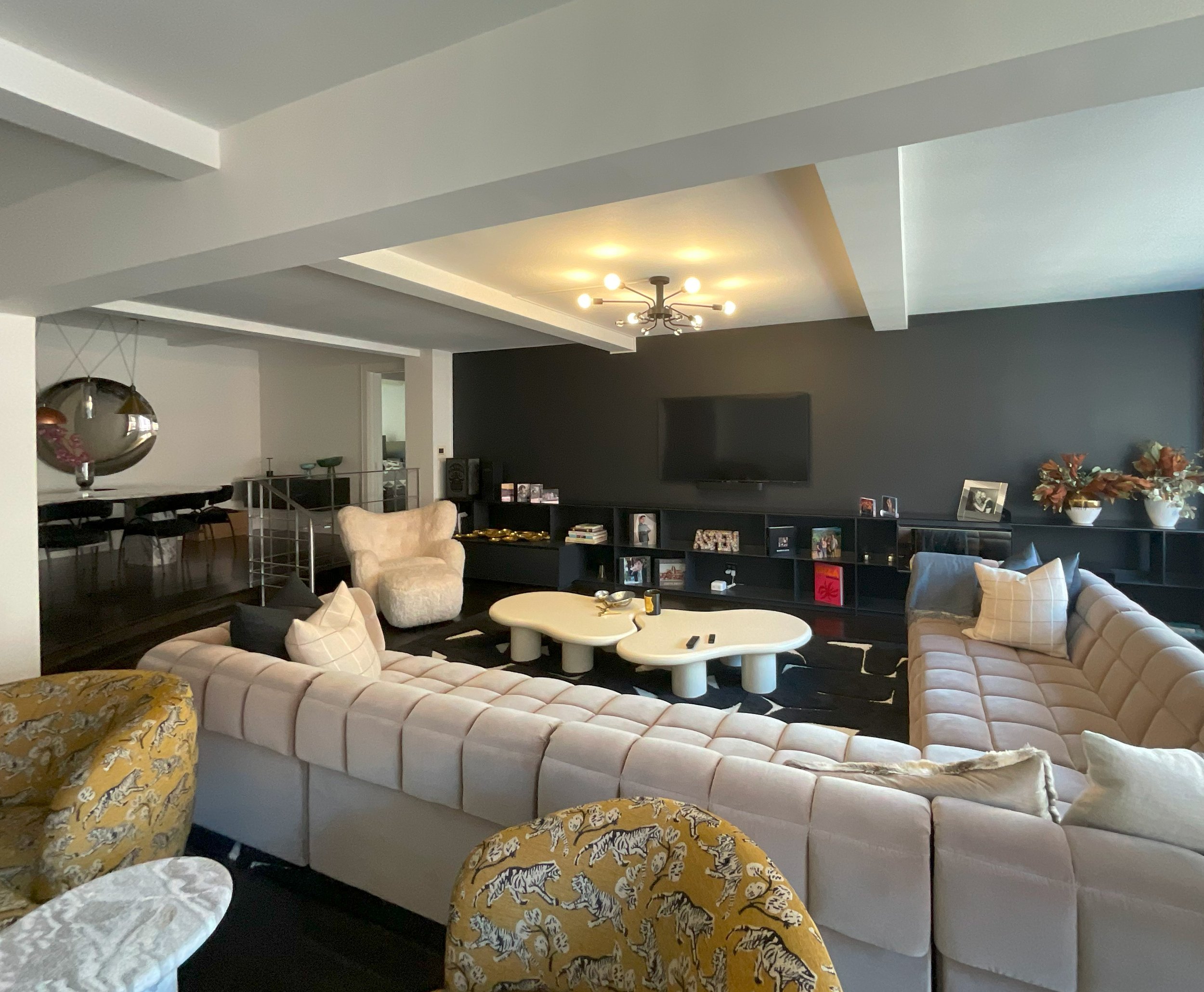 Living Room 2.jpg