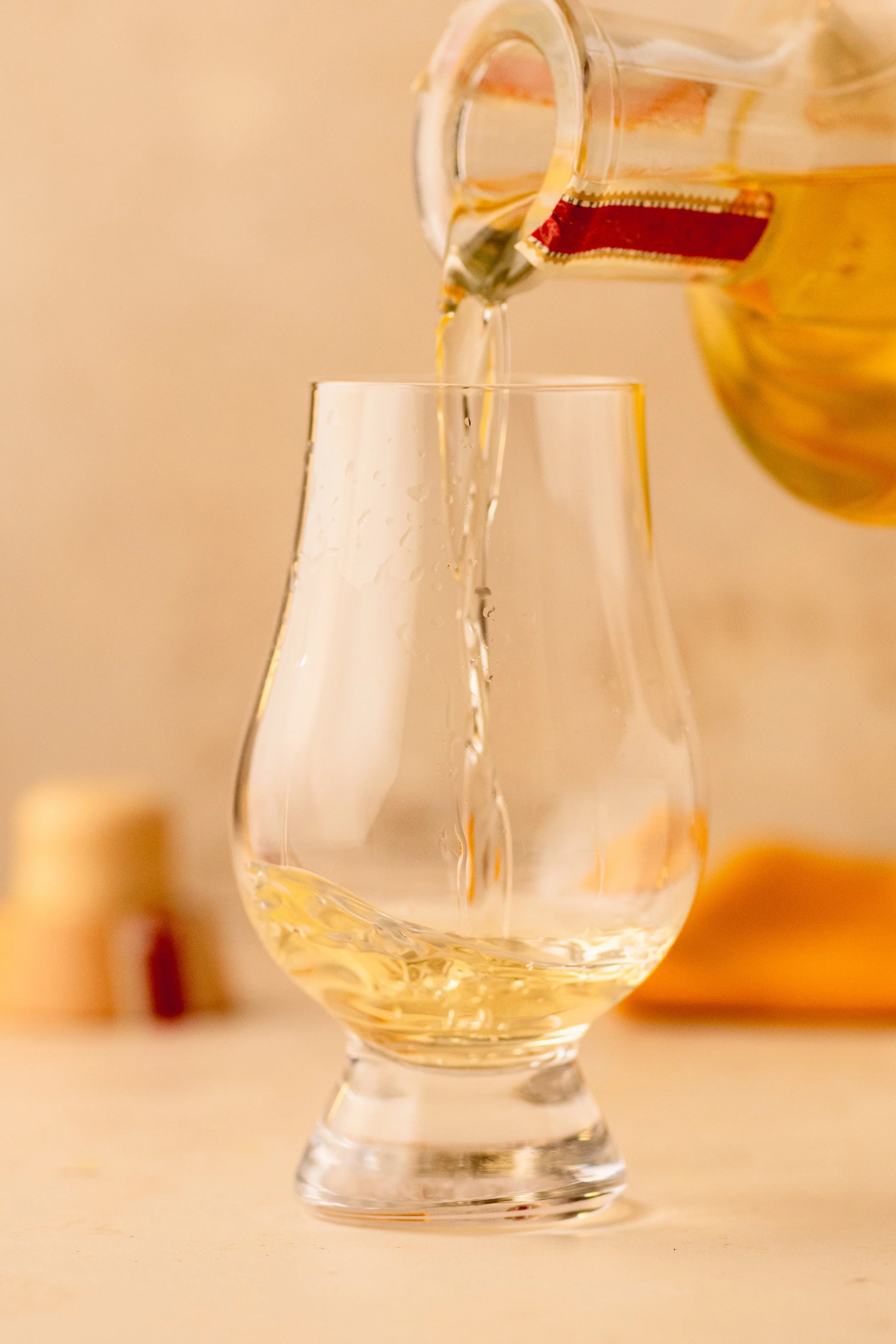 Dos Caras "Sip"