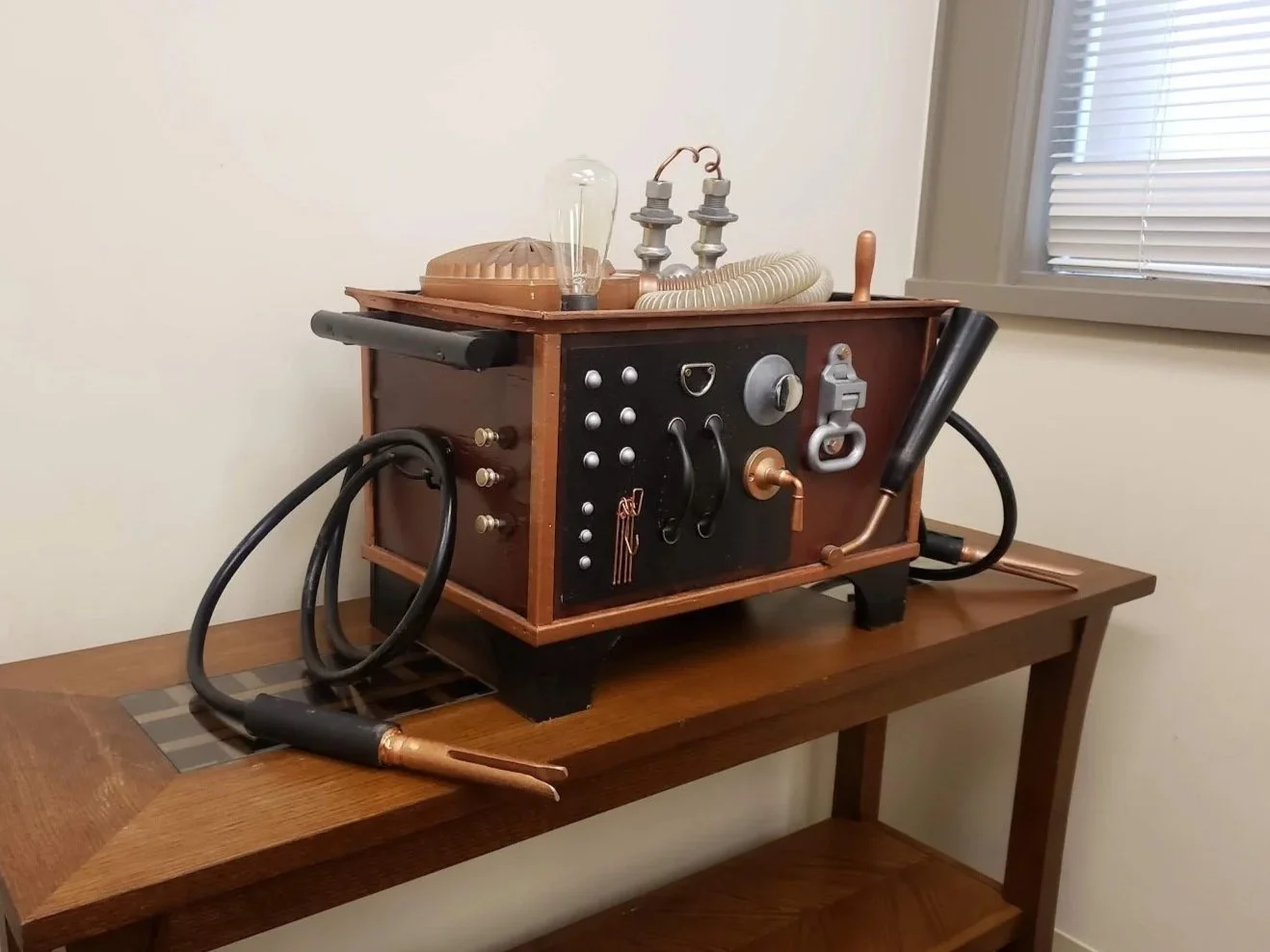 Kitbashed Electroshock Device, "Cosi Fan Tutte"