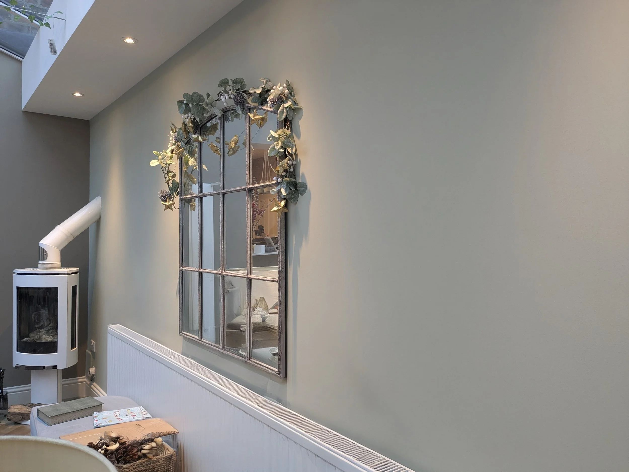 Livingroom Painting and decorating