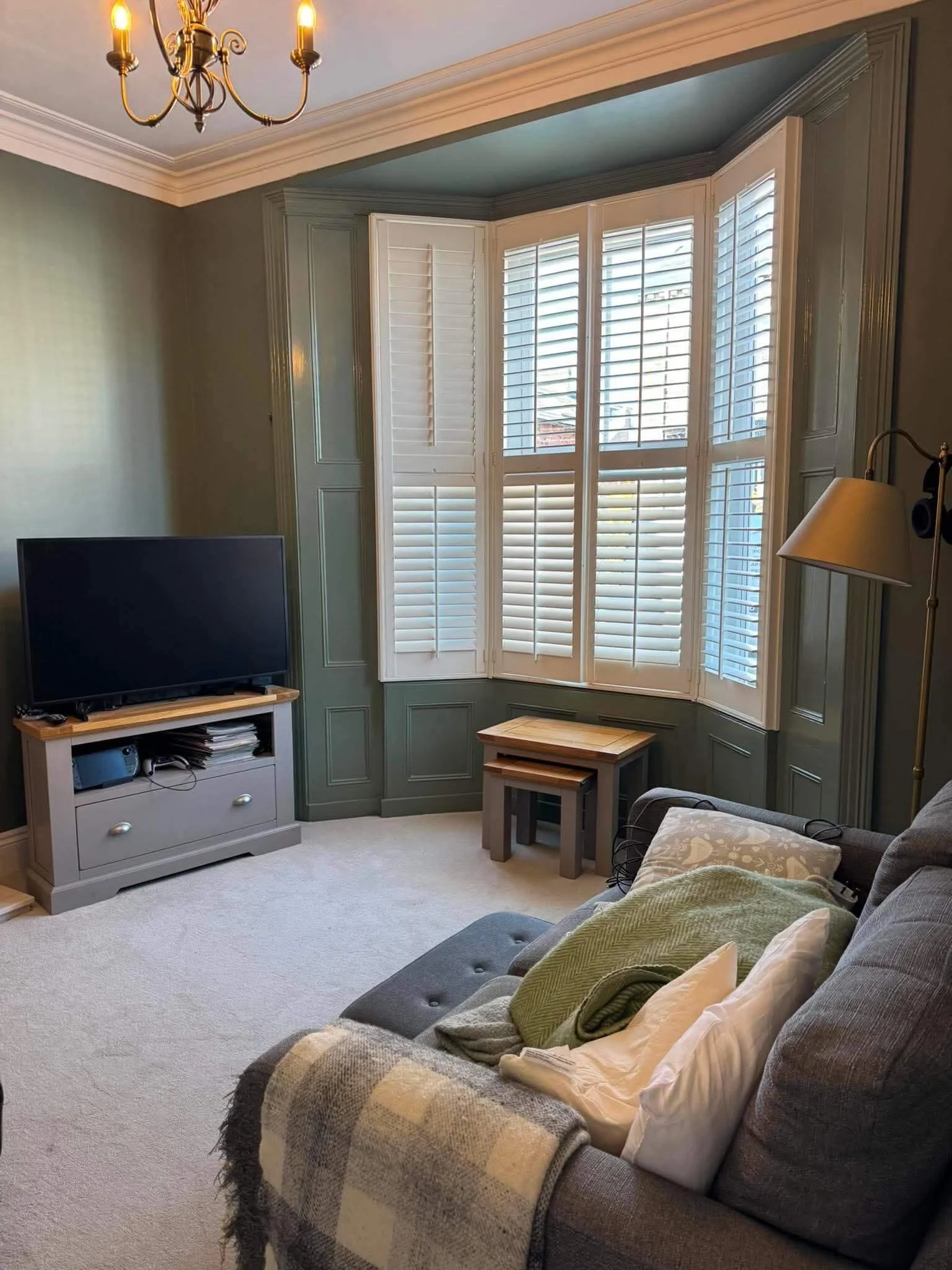 Interior painting and decorating