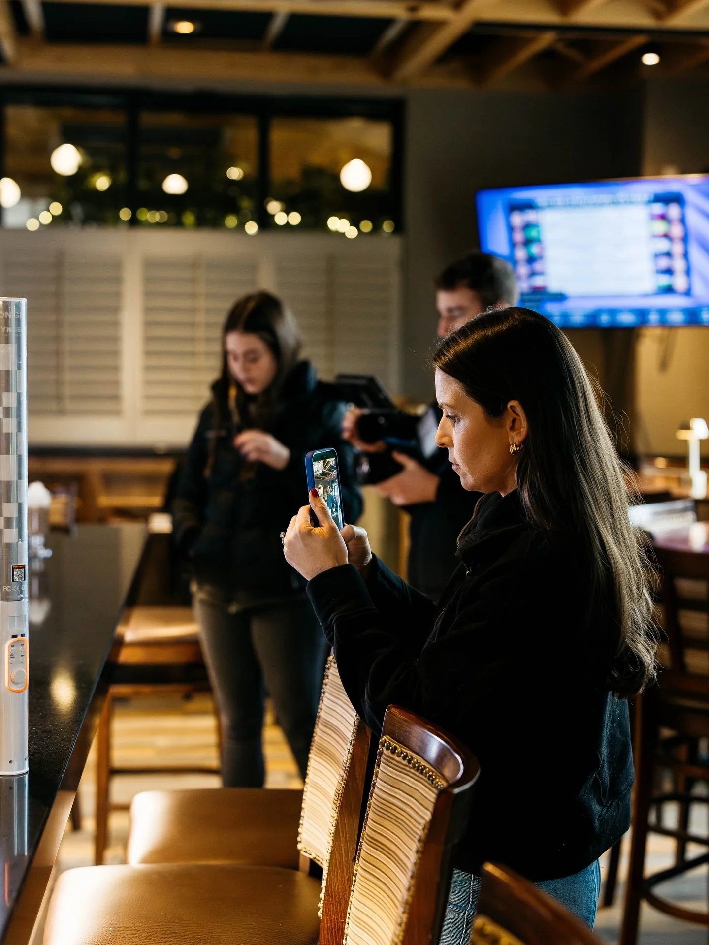 Visiting one of our favorite spots in town, @moondancegermantown! If you haven&rsquo;t seen it yet, they are doing a 12 day giveaway. 🤩