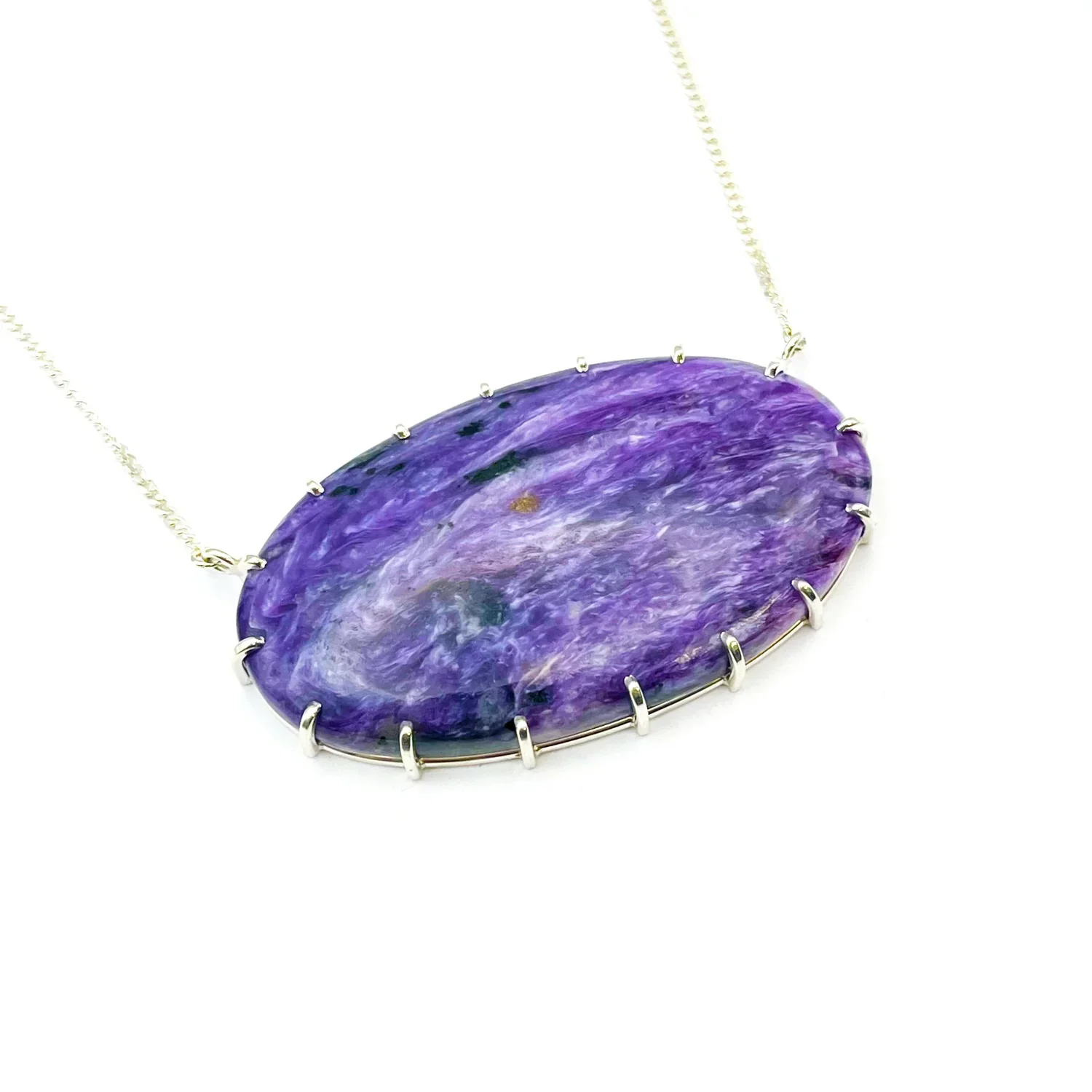 How to Choose the Perfect Jewelry for Your Partner’s Style This Valentine’s Day