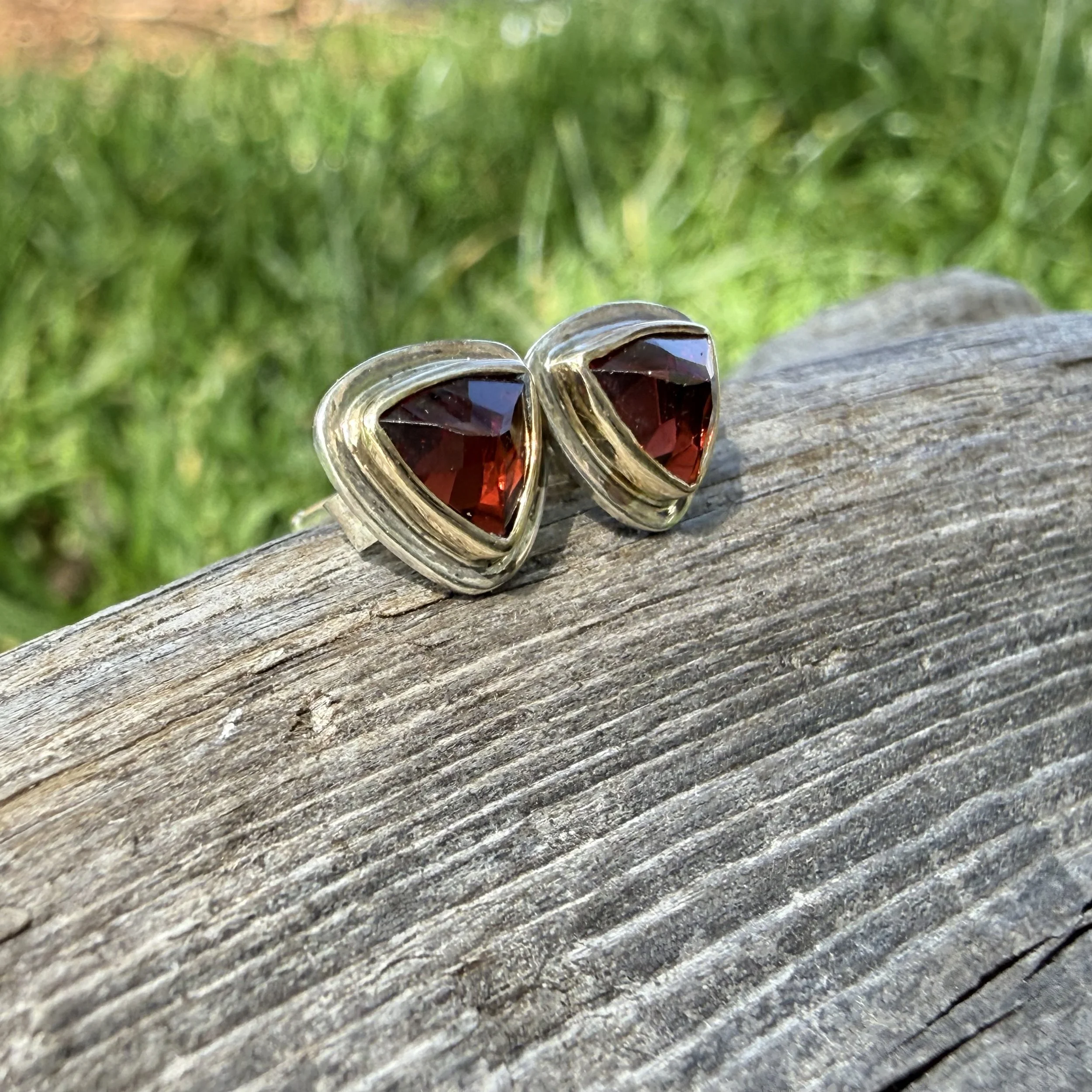 ardor earrings 4.jpeg