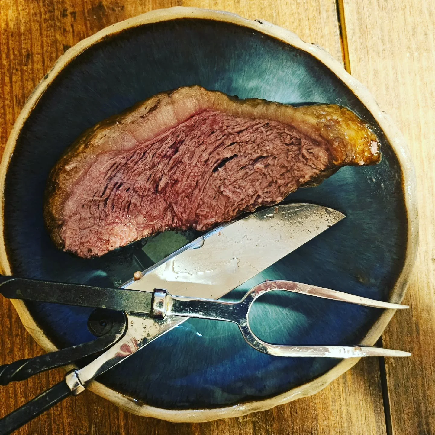 Two words: smoked picanha 🤤 

#carnivore #smokedmeat #picanha #churrasco #barbecue