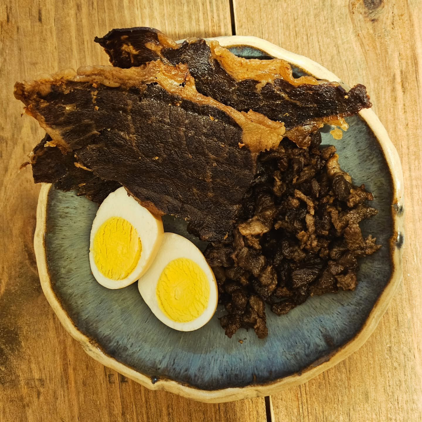 Grateful for this overflowing bowl packed with nutrient-dense superfoods 🥩 

The next time you struggle to make a healthy food choice, be grateful to have a choice in the first place! We have too many options, quite frankly, and most of them aren't 