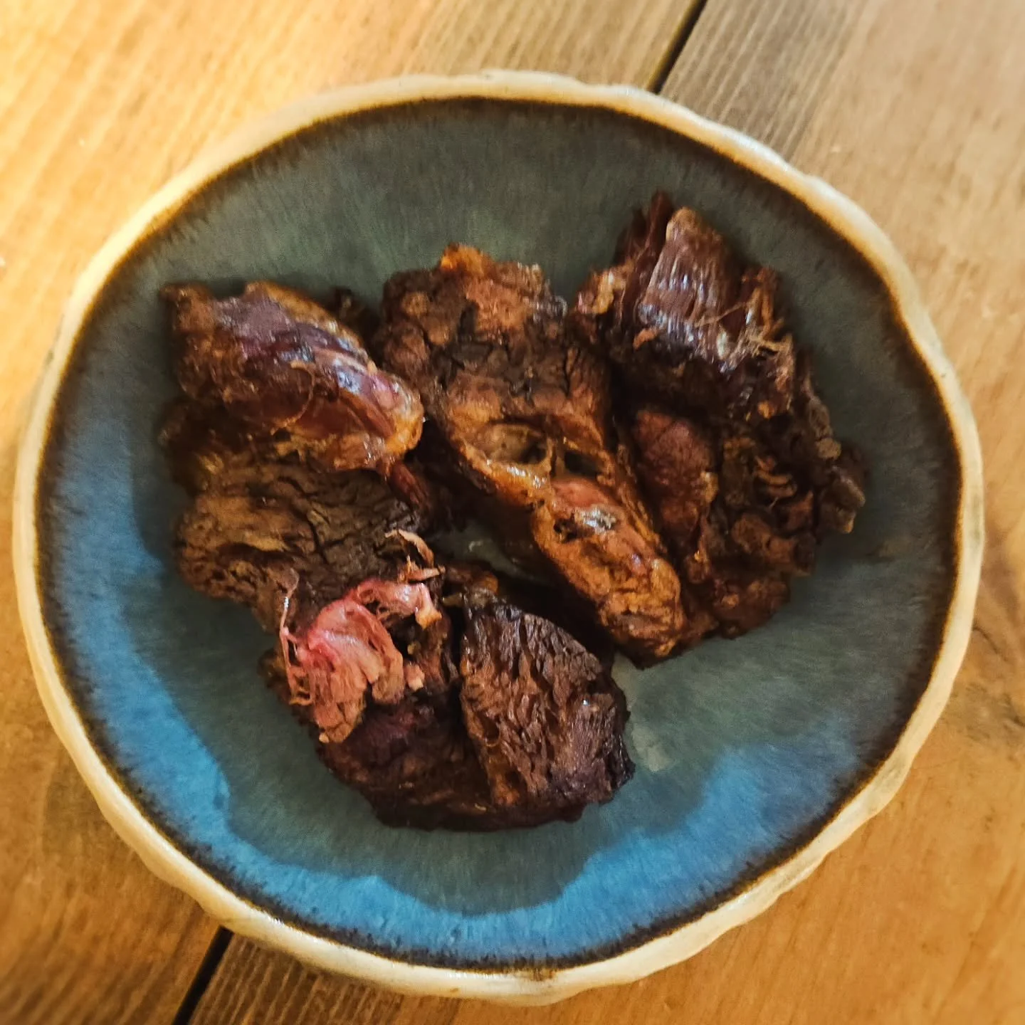 This chuck roast is exactly what I need on a cold, windy evening! I put it in the crock pot on low with apple cider vinegar and a dash of @eatpluck before work, and it was waiting for me when I got home. I air fried it at 400⁰ for five minutes to get