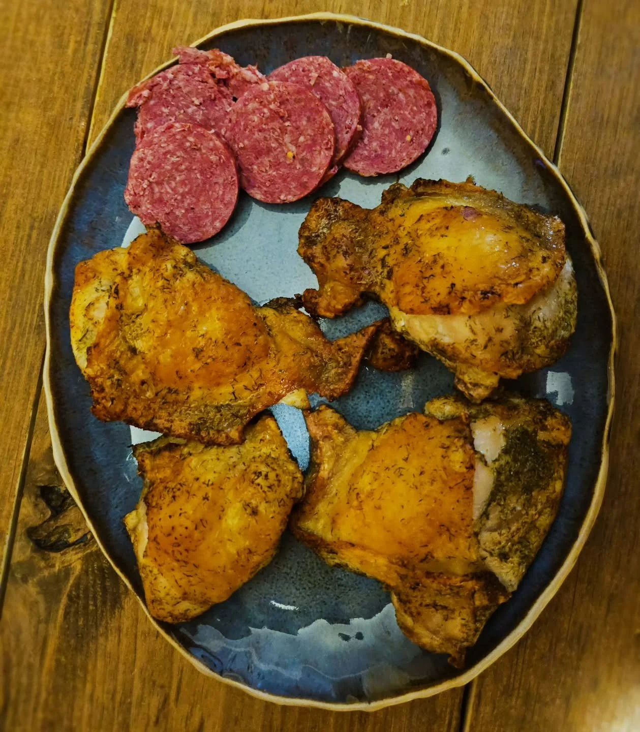 Crispy skinned chicken thighs seasoned with a garlic dill Greek blend + my favorite summer sausage from @sevensonsfarms 

I ate and enjoyed the whole plate! Great way to refuel after a workout and busy day. Back to work tomorrow!

#chickenthighs #cri