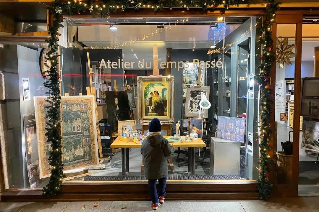 Votre atelier ferme pendant les f&ecirc;tes,&nbsp;du samedi 20 d&eacute;cembre au dimanche 4 janvier inclus. 
✨️ Toute l'&eacute;quipe de l&rsquo;Atelier du Temps Pass&eacute; vous souhaite de tr&egrave;s belles f&ecirc;tes de fin d&rsquo;ann&eacute;
