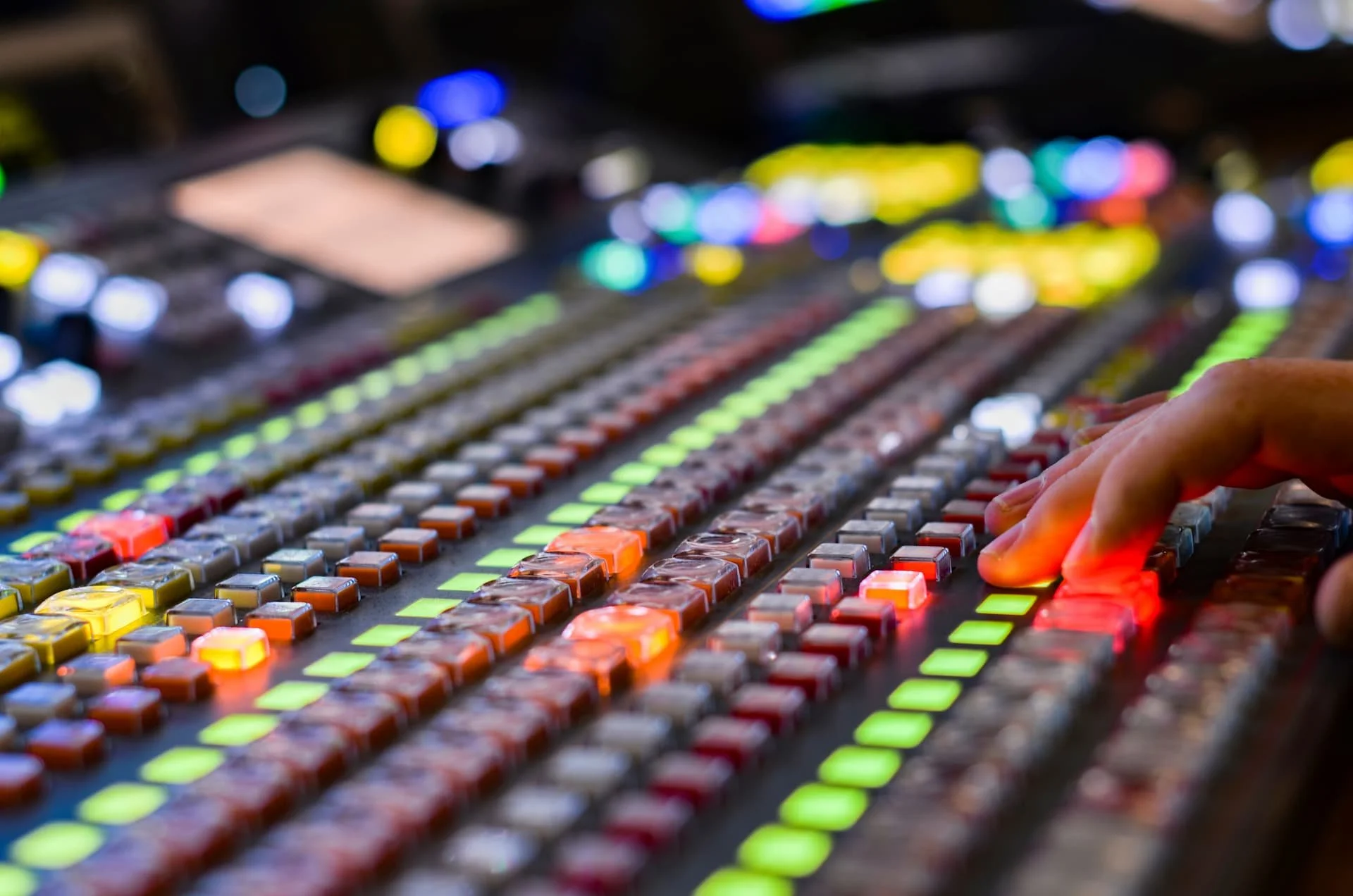 How to Choose the Best Podcast Studio in London: A Complete 2025 Guide