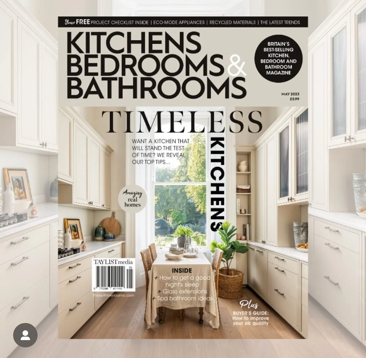 Absolutely thrilled that a beautiful Central London kitchen we designed along with @chantelelshoutdesign is on the front cover of @kbbmagazine 👏
📸 @jonathanbondphotography 
&bull;
&bull;
&bull;
#kitchendesign #kitcheninteriordesign #londonkitchende