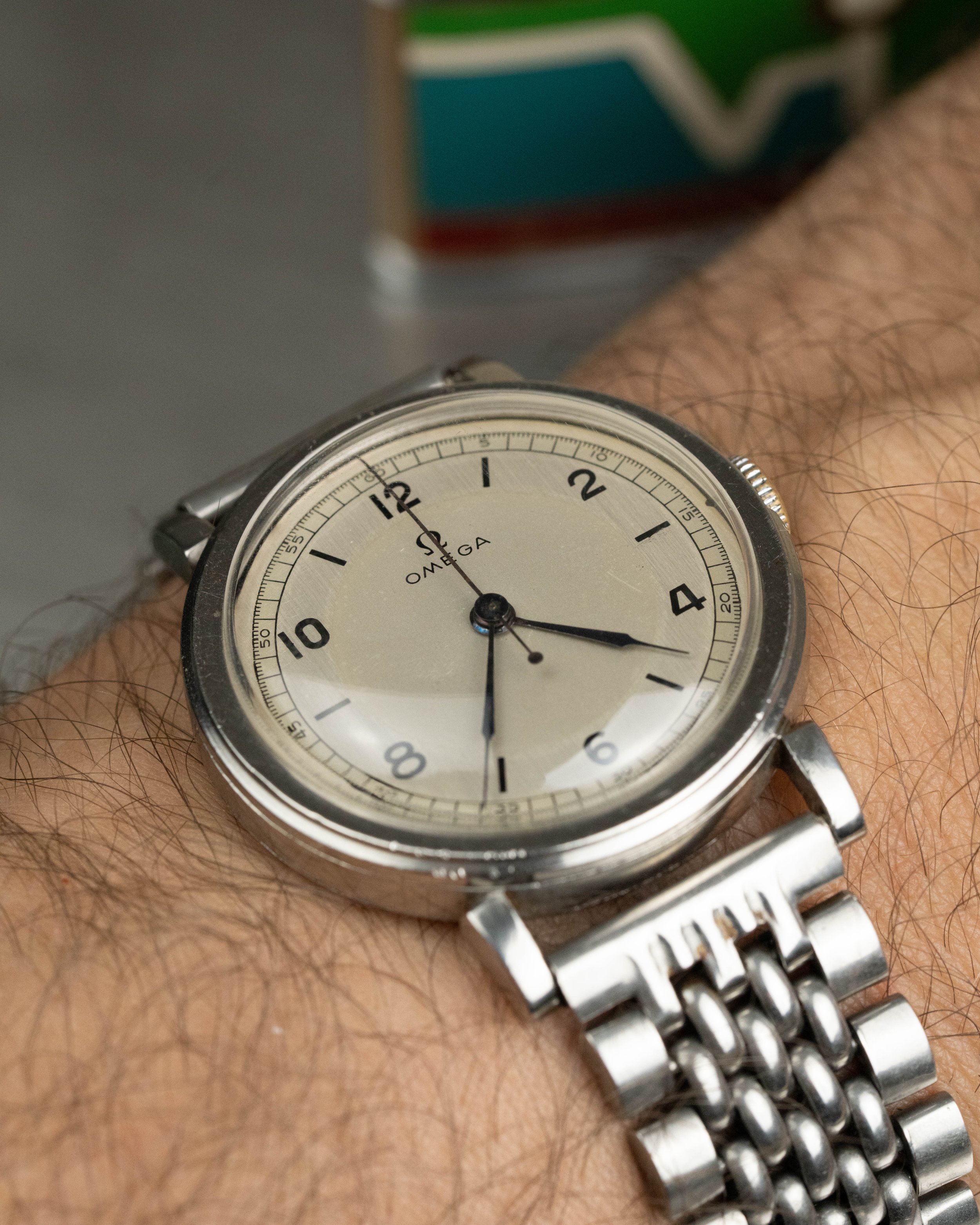 1930s Omega CK2015 Medicus Fagiolino. Rare vintage 35mm jumbo watch with sector dial and unique bean-shaped lugs.