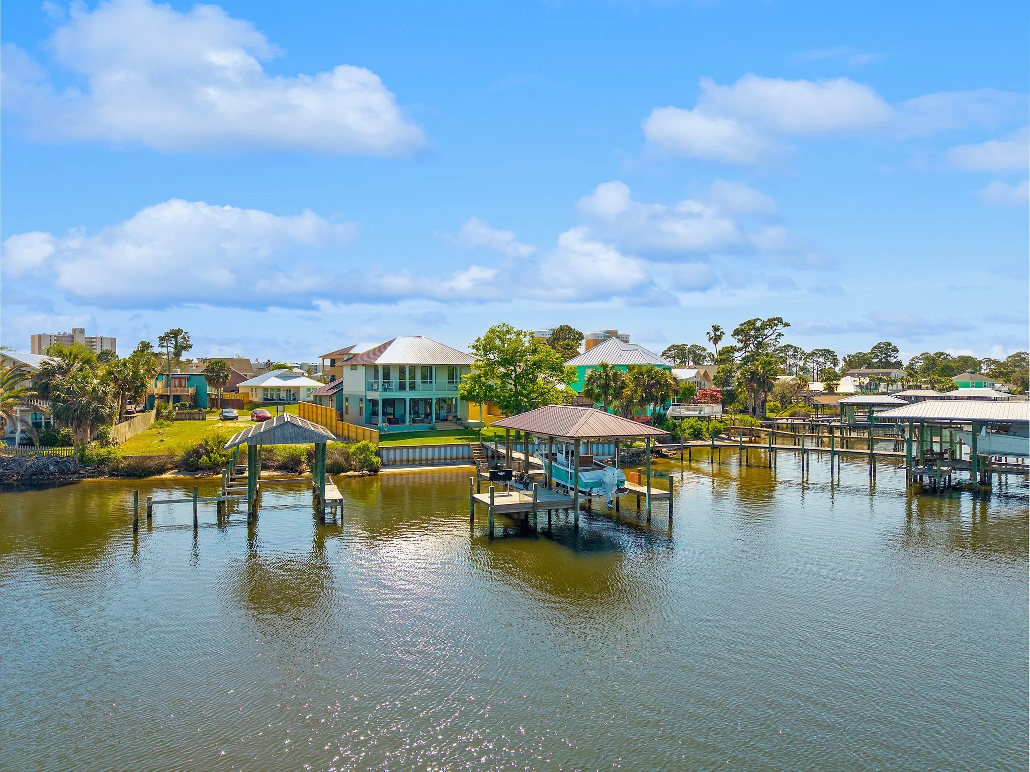 42-web-or-mls-7206 S Lagoon Dr-10.jpg