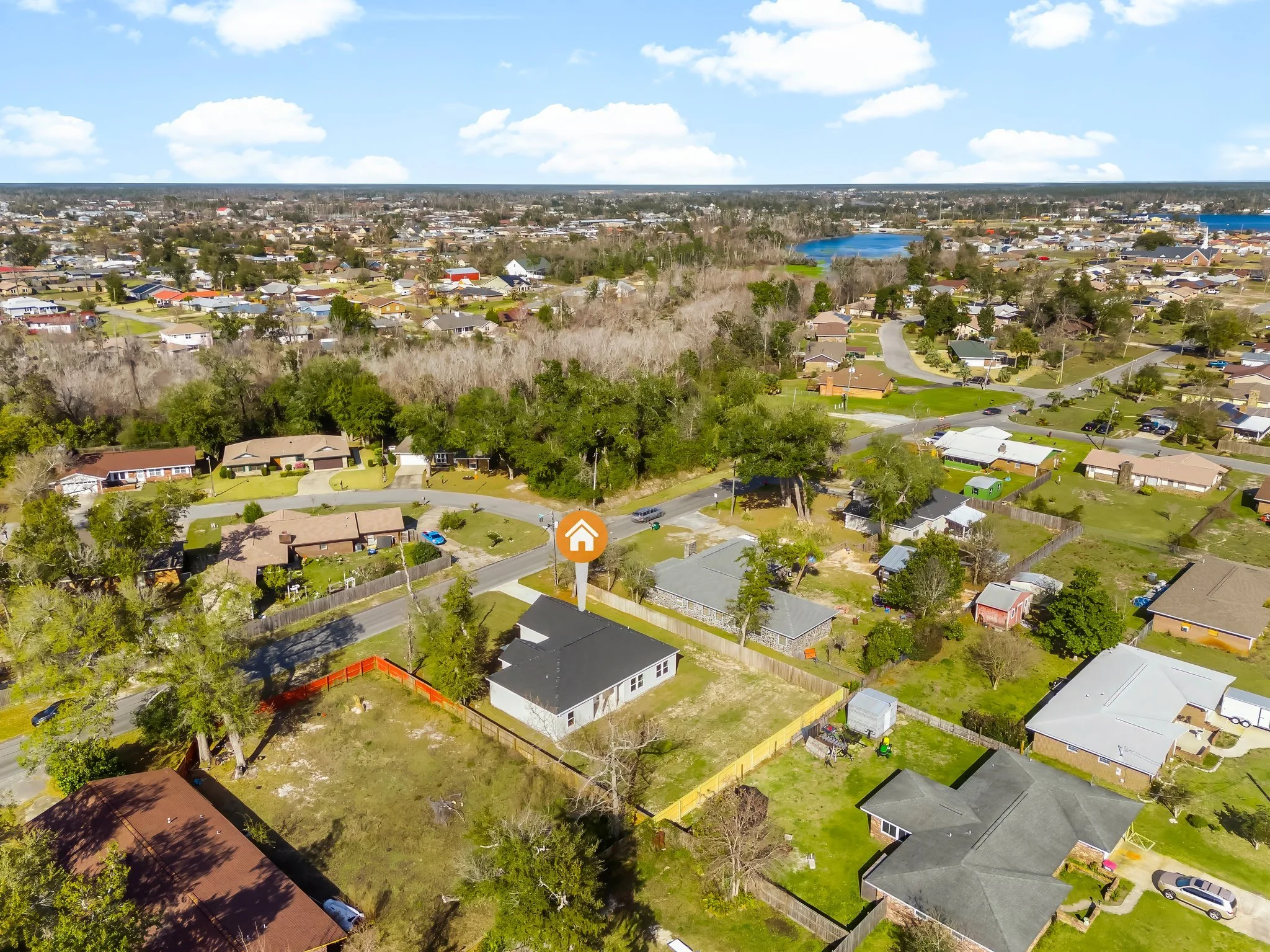 53-web-or-mls-6108 Lake Dr-15.jpg