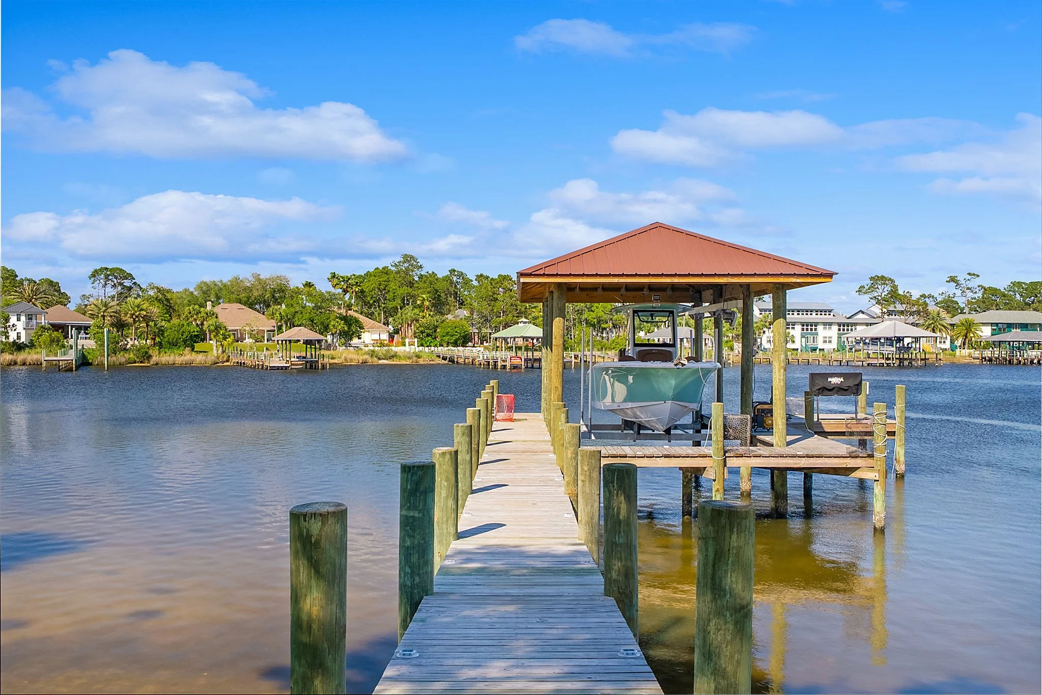 37-web-or-mls-7206 S Lagoon Dr-3.jpg
