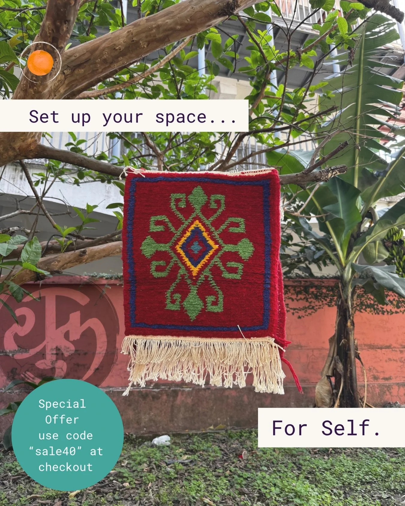 I have put a special sale on the Svāhā Shop as I will be travelling back to Rishikesh for the Autumn.

These mats from @yul_himalayas are beautifully handwoven from tribal artisans in the Himalayan villages of Uttarakhand. They are perfect for creati