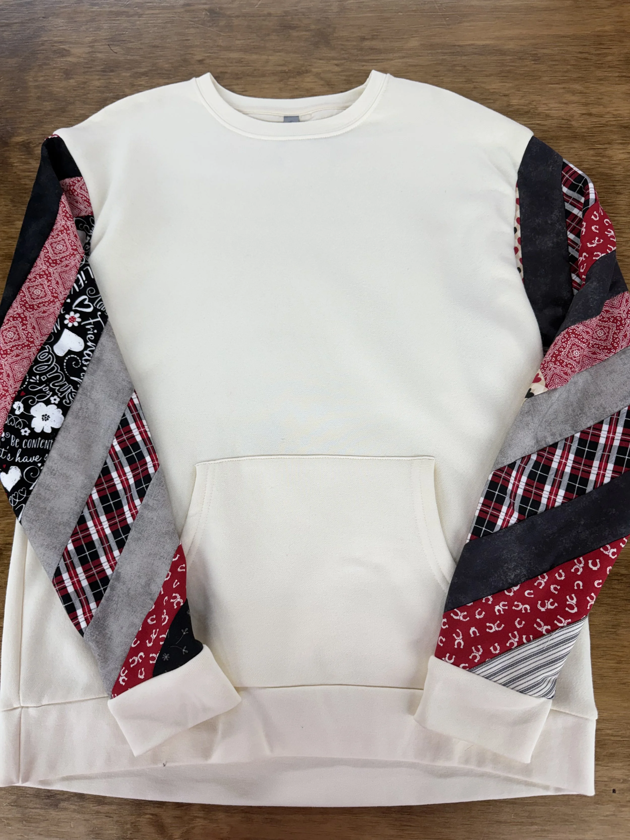 Size Large CUSTOM QUILTED CREW