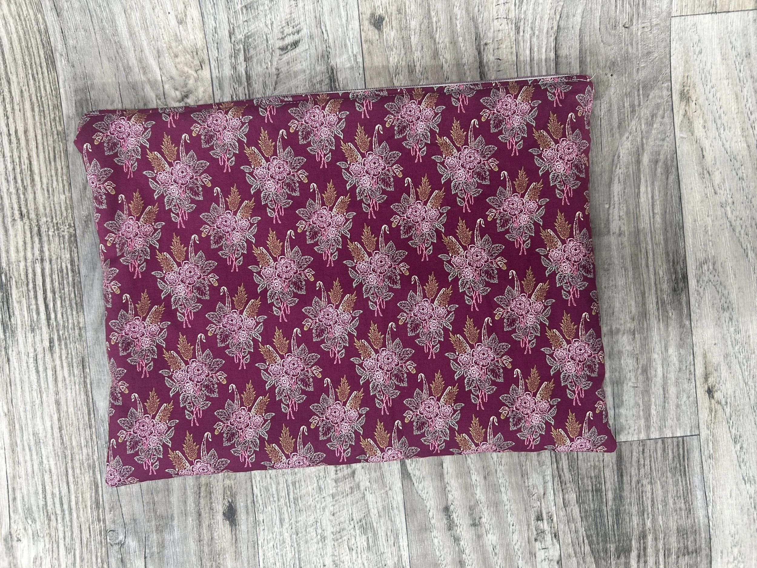 Elegant Paisley Laptop Sleeve