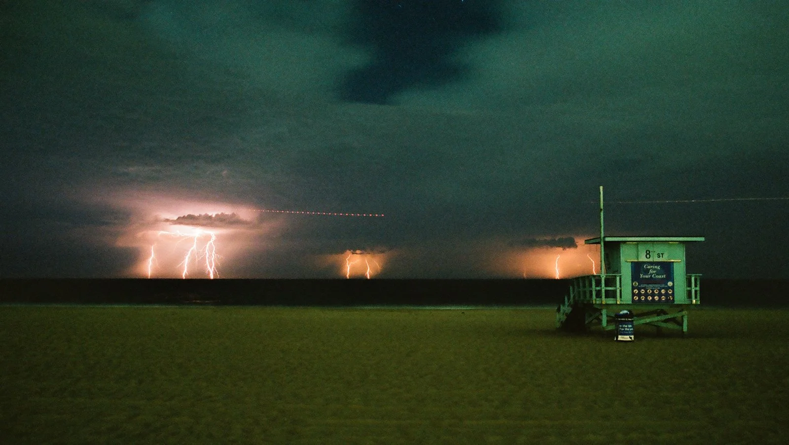 8thStreetLightning (1 of 1).jpg
